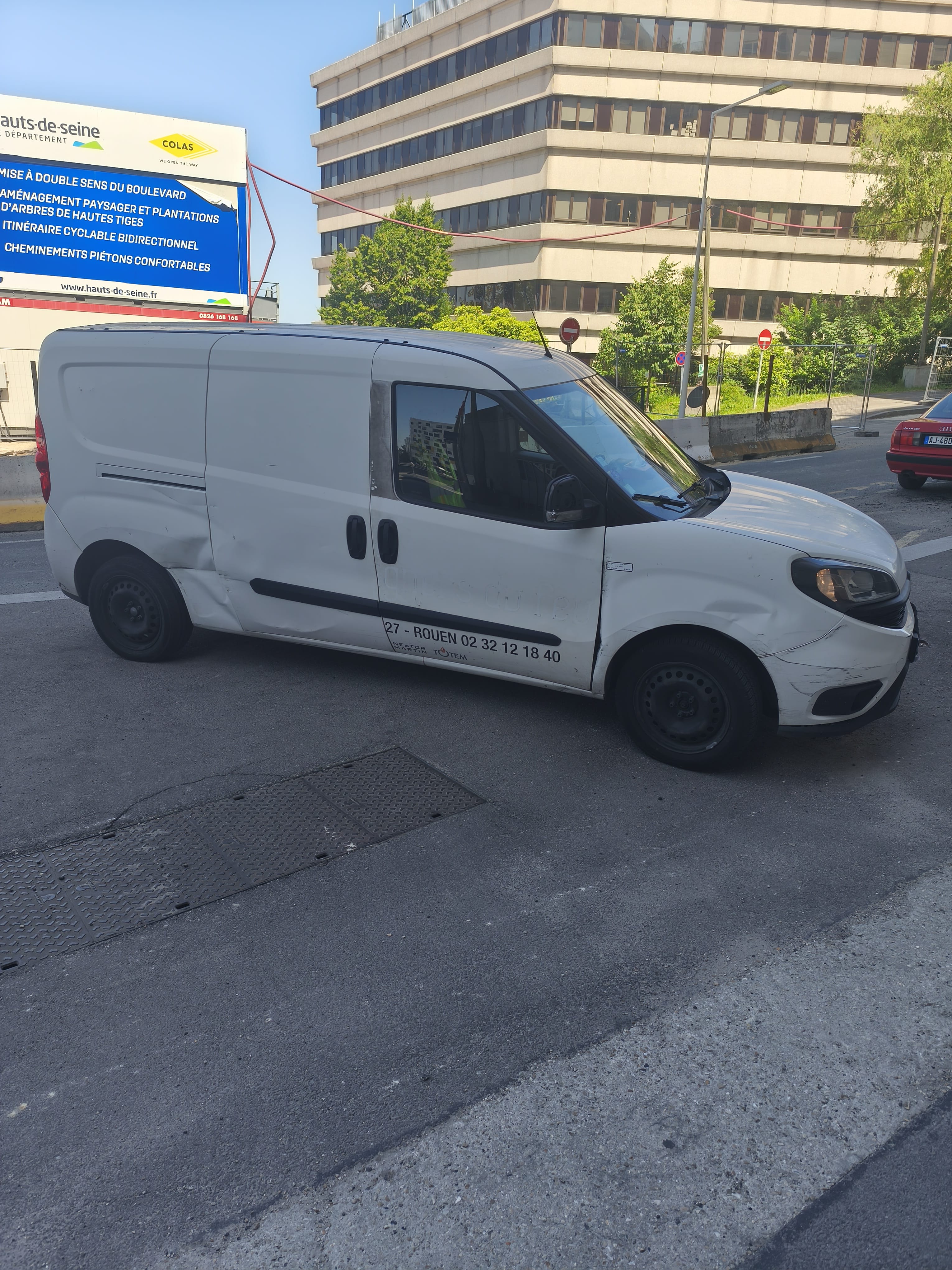 Fiat Doblo Cargo avec Apple CarPlay