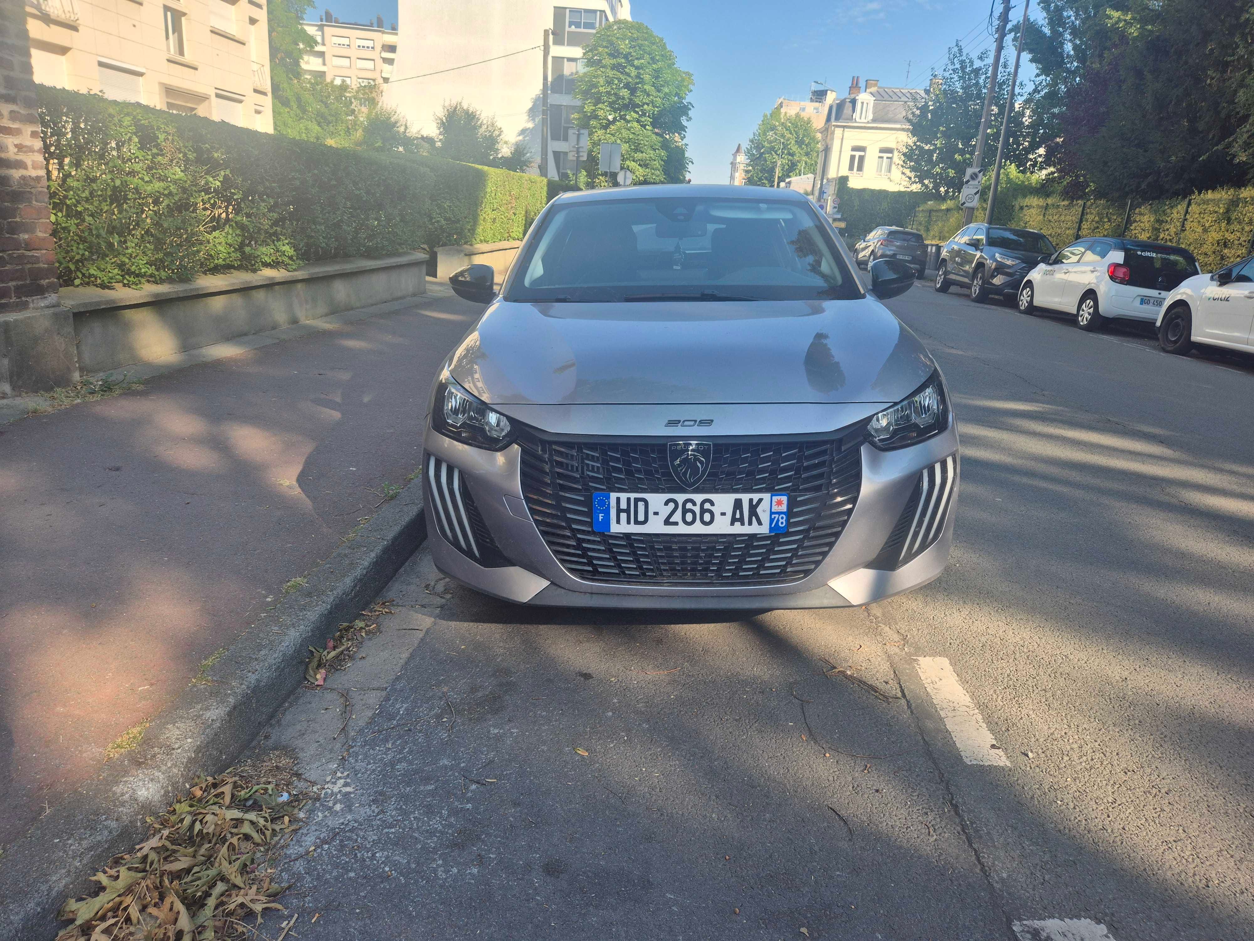 Peugeot 208 avec Régulateur de vitesse