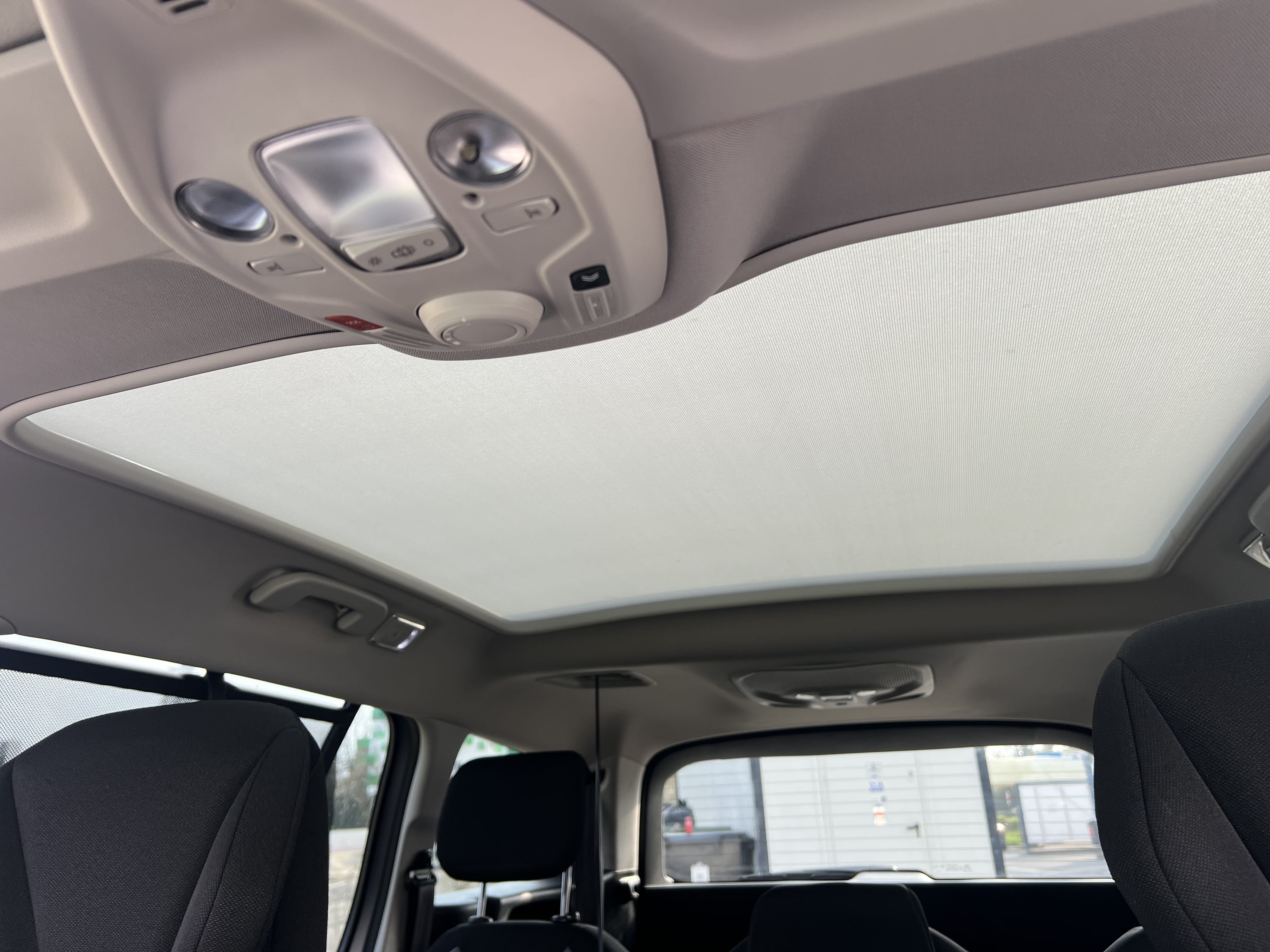 Citroen C4 Grand Picasso avec Apple CarPlay