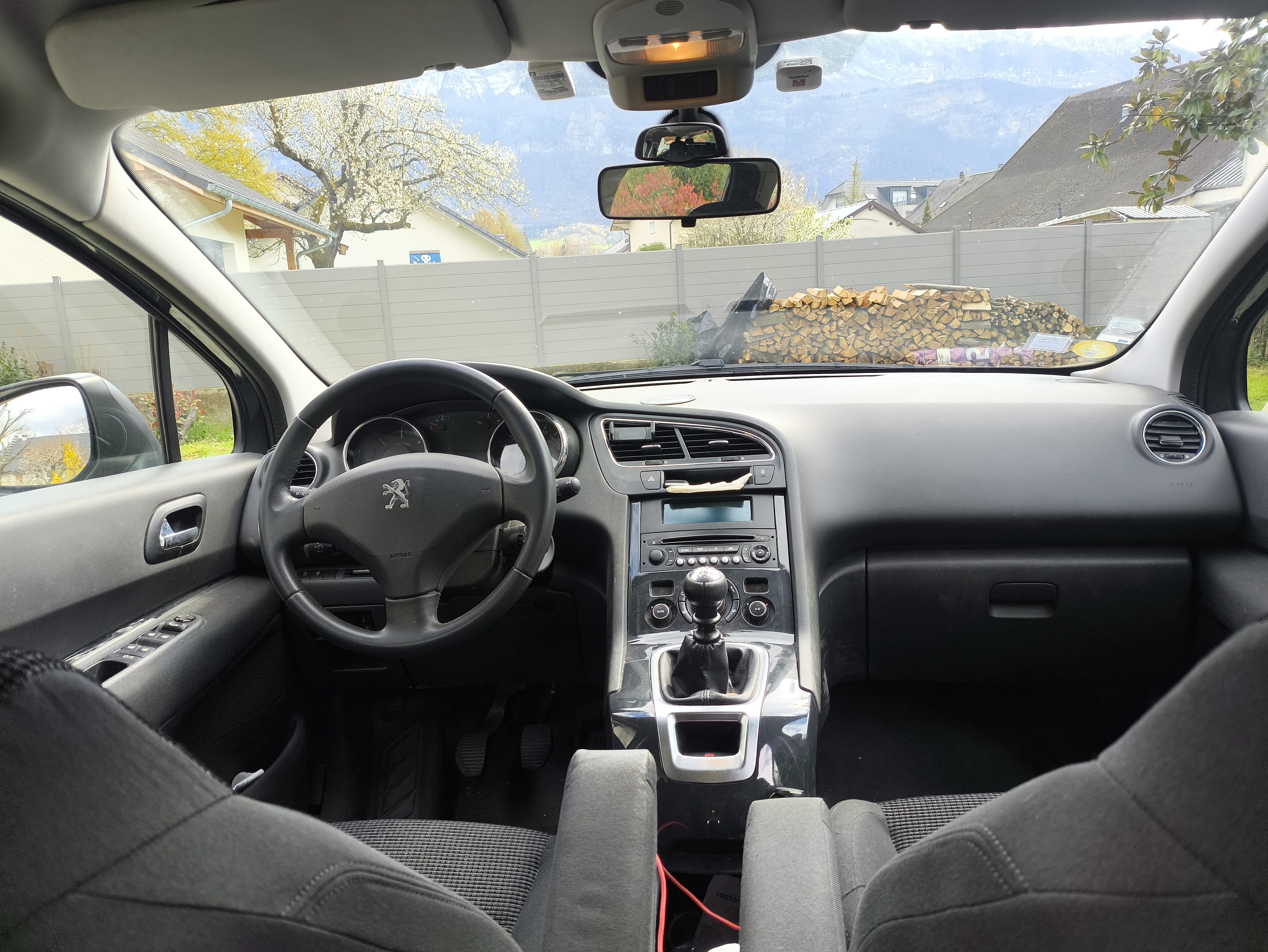 Peugeot 5008 avec Siège bébé