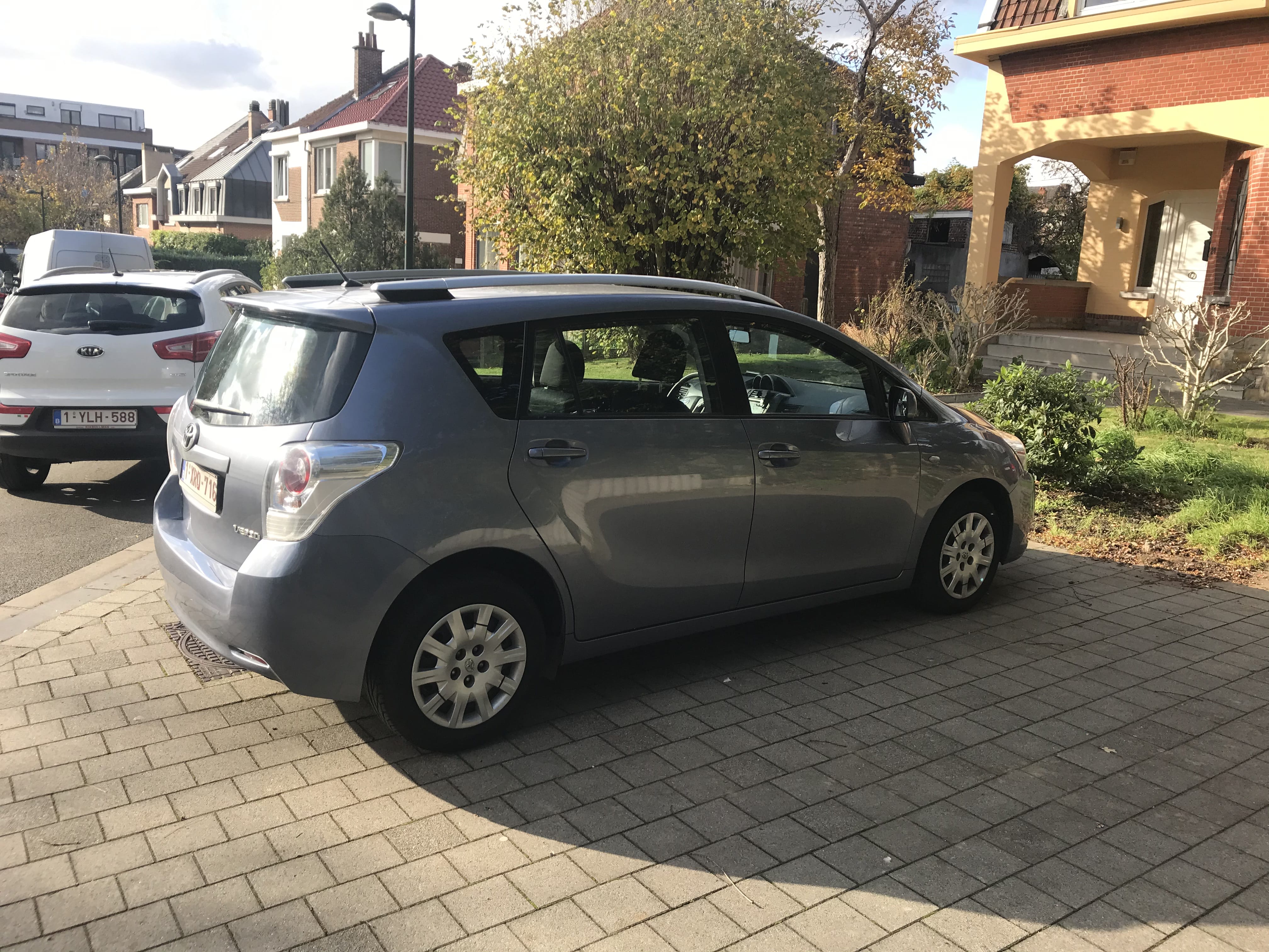 Toyota Verso 1.8 essence avec Entrée audio / iPod