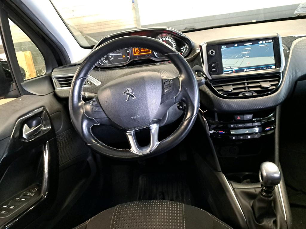 Peugeot 208 avec Régulateur de vitesse