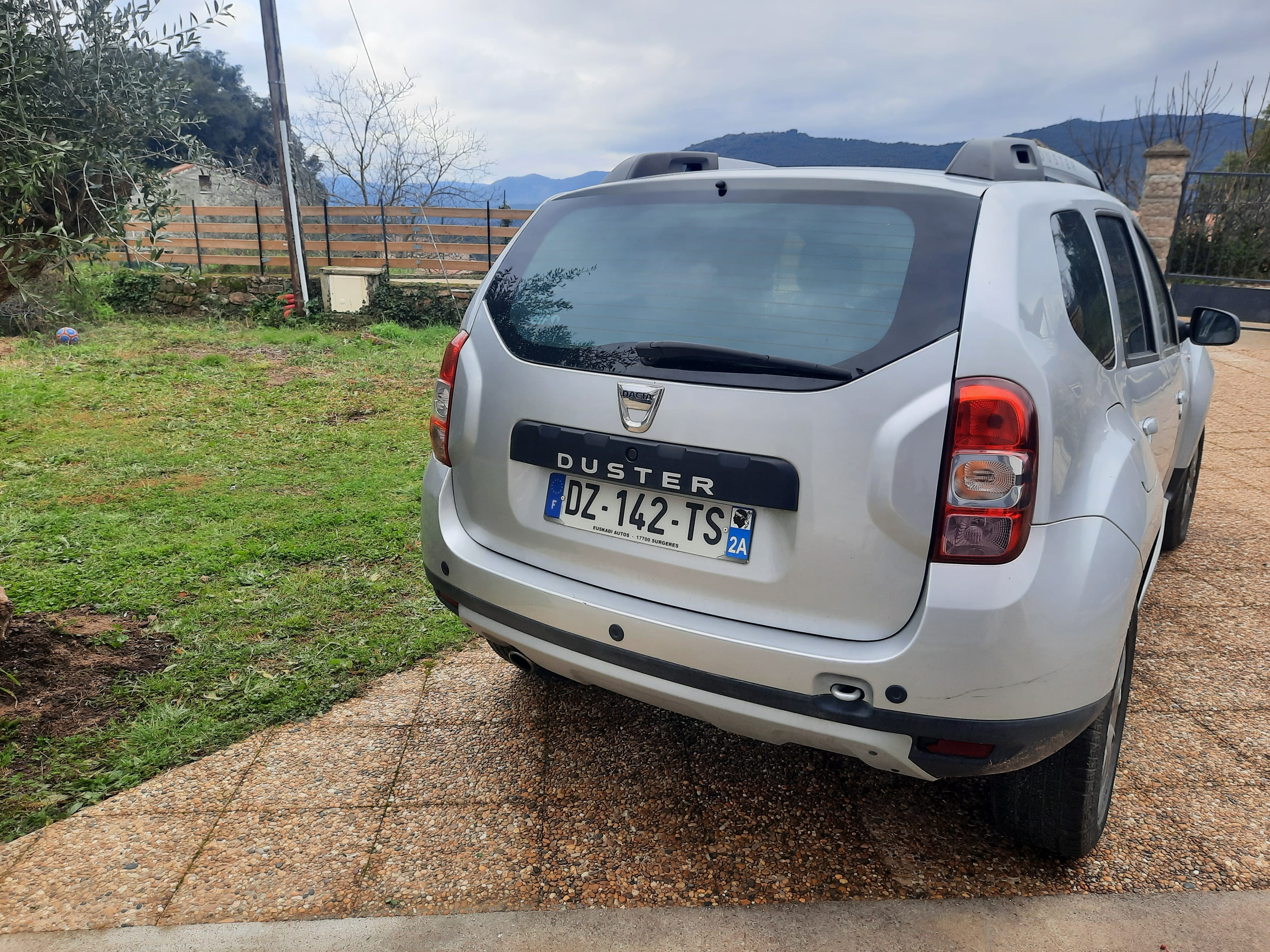 Dacia Duster with GPS