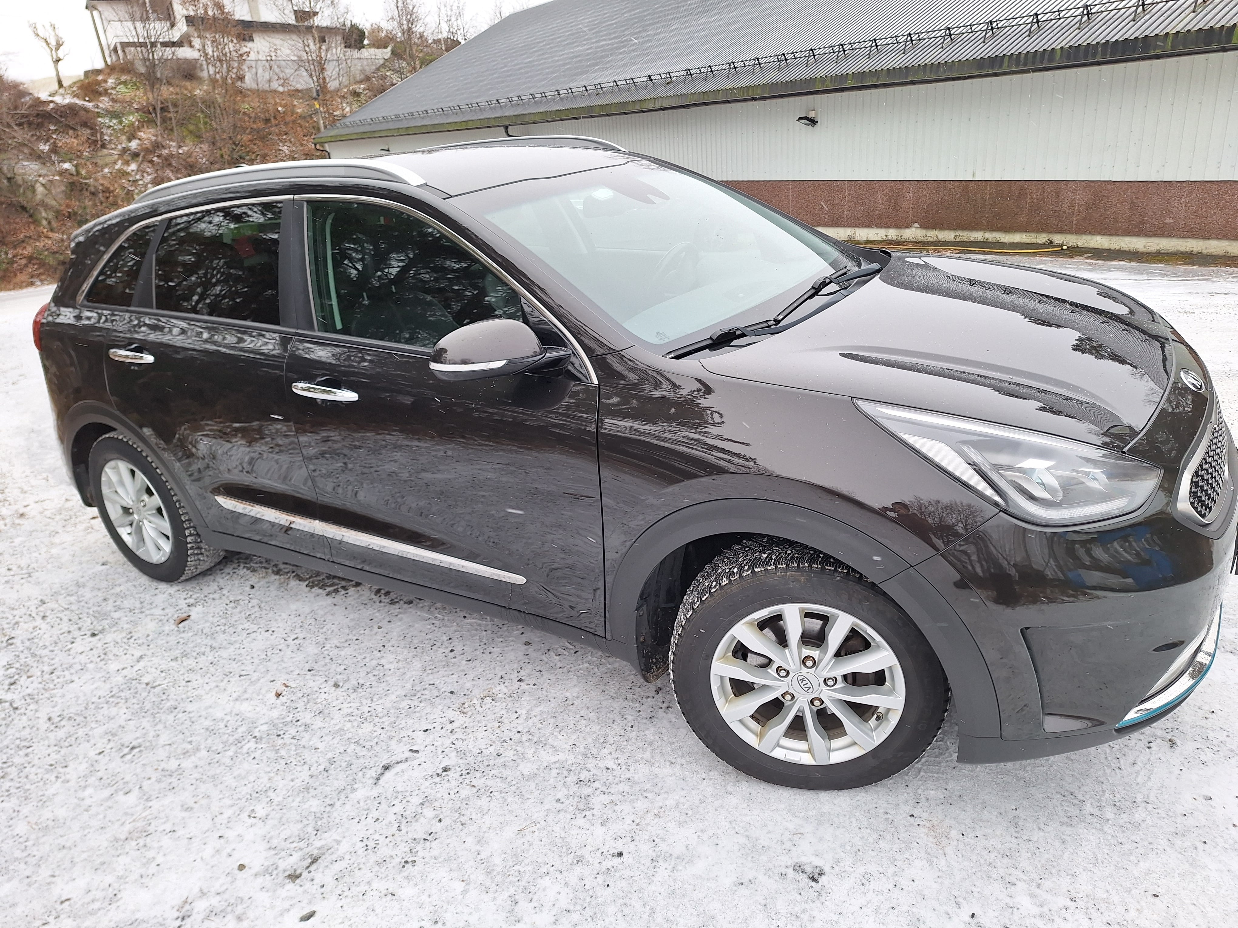 Kia Niro Plug-in Hybrid LX med Aircondition