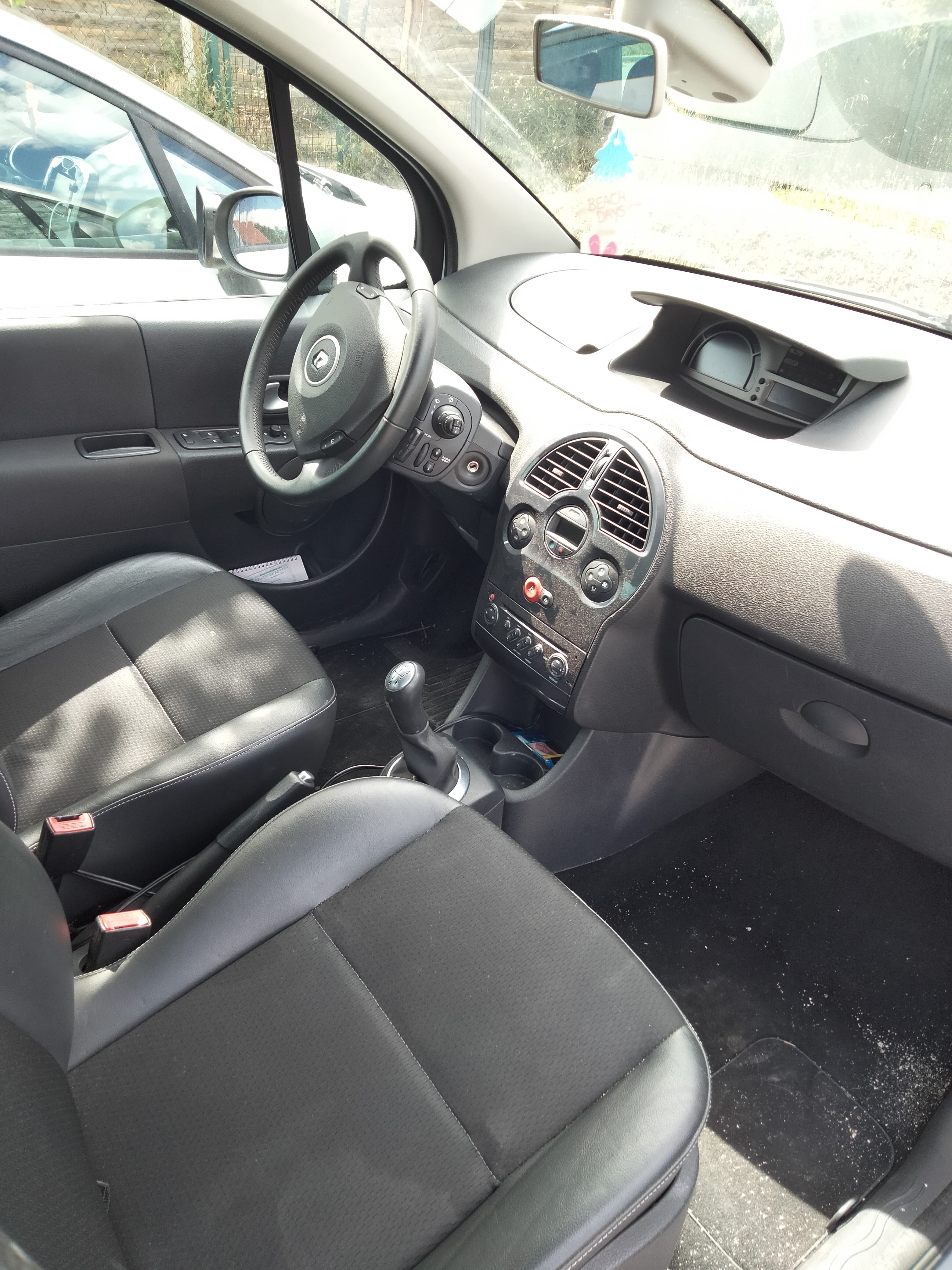 Renault Modus 1.5 dci avec Siège bébé