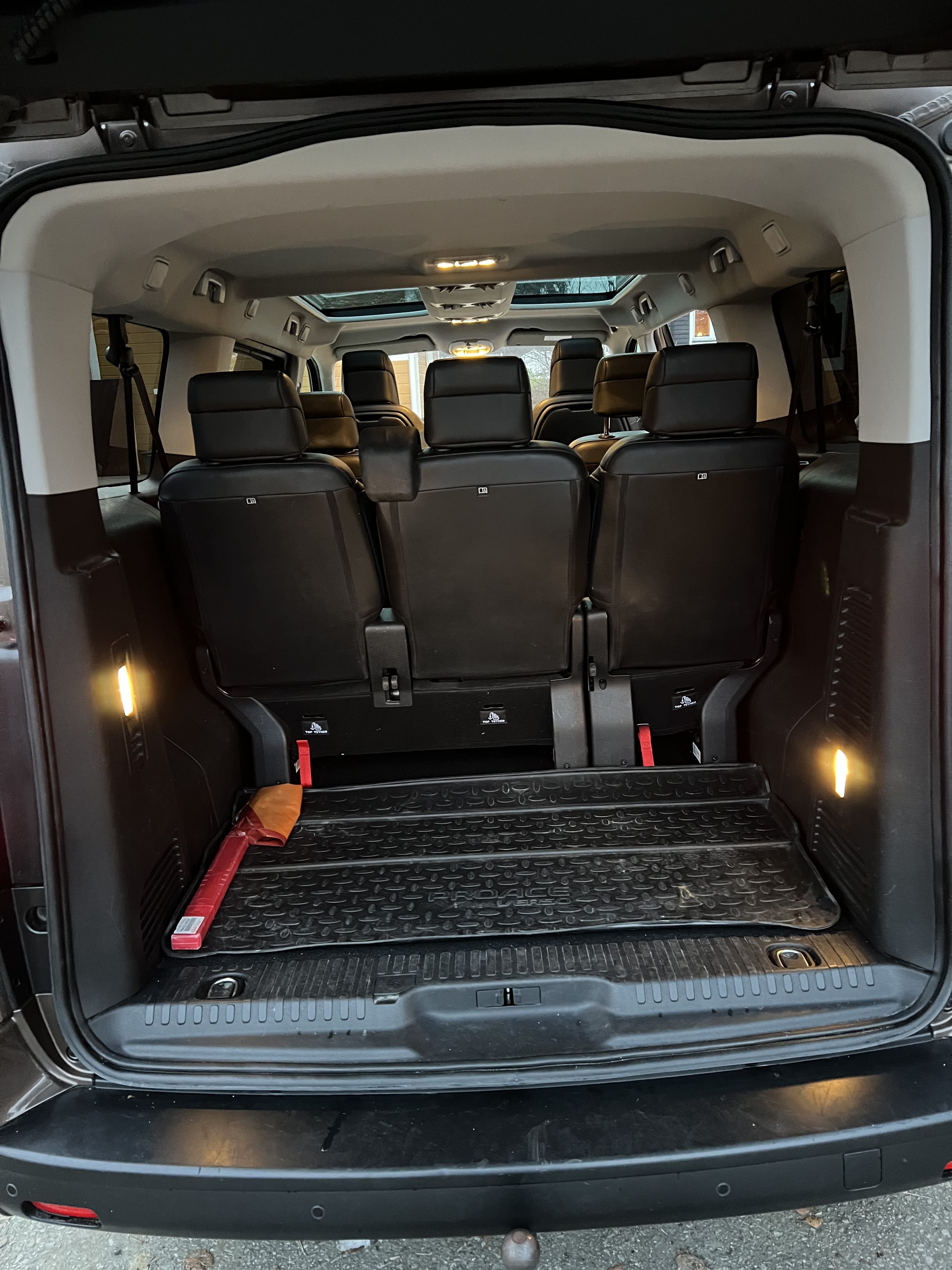 Toyota Proace Verso LANG 2,0D 177 EXECUTIVE SHUTTLE med Apple CarPlay