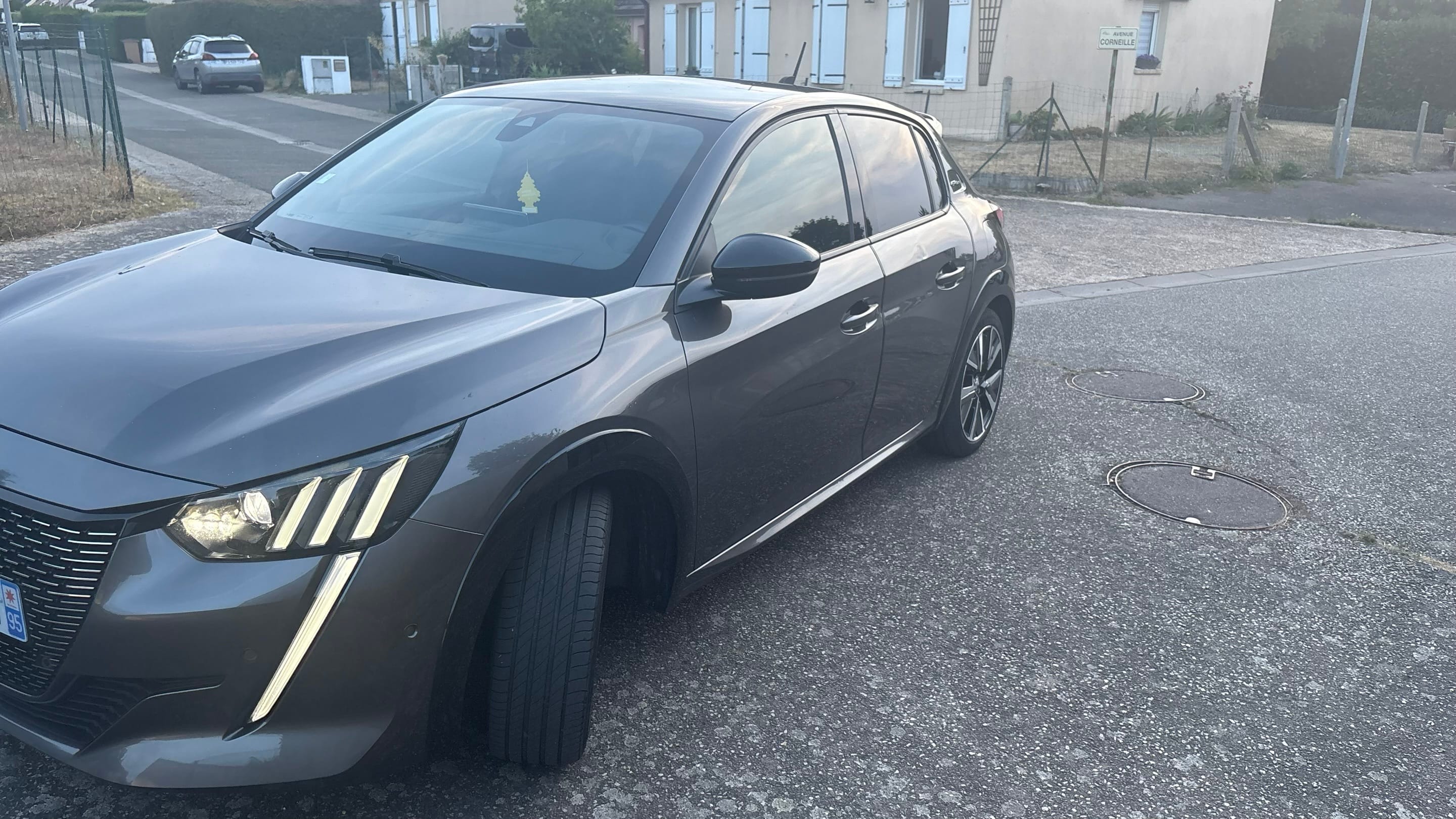 Peugeot 208 GT Line avec Caméra de recul