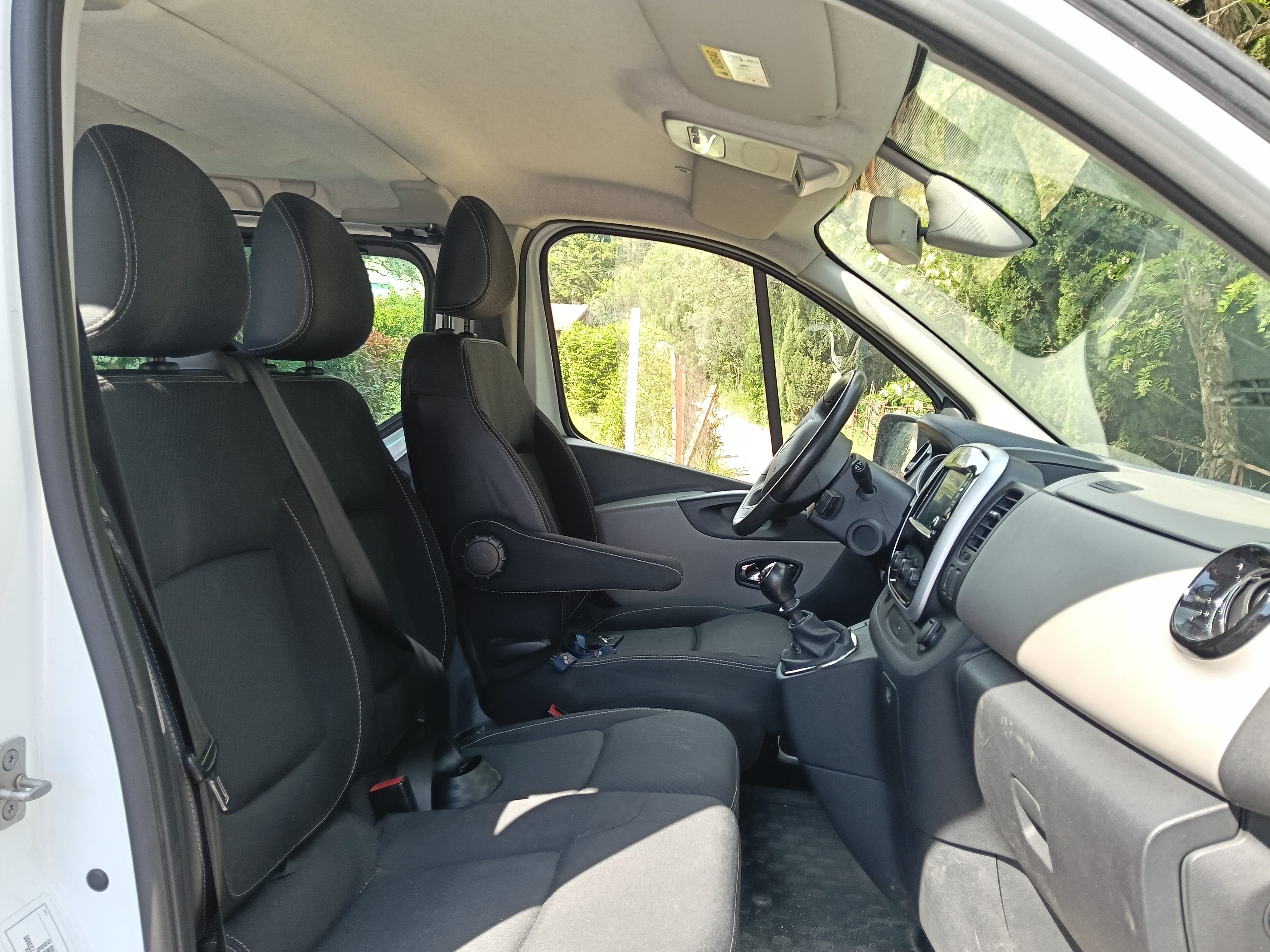 Renault Trafic Passenger avec GPS