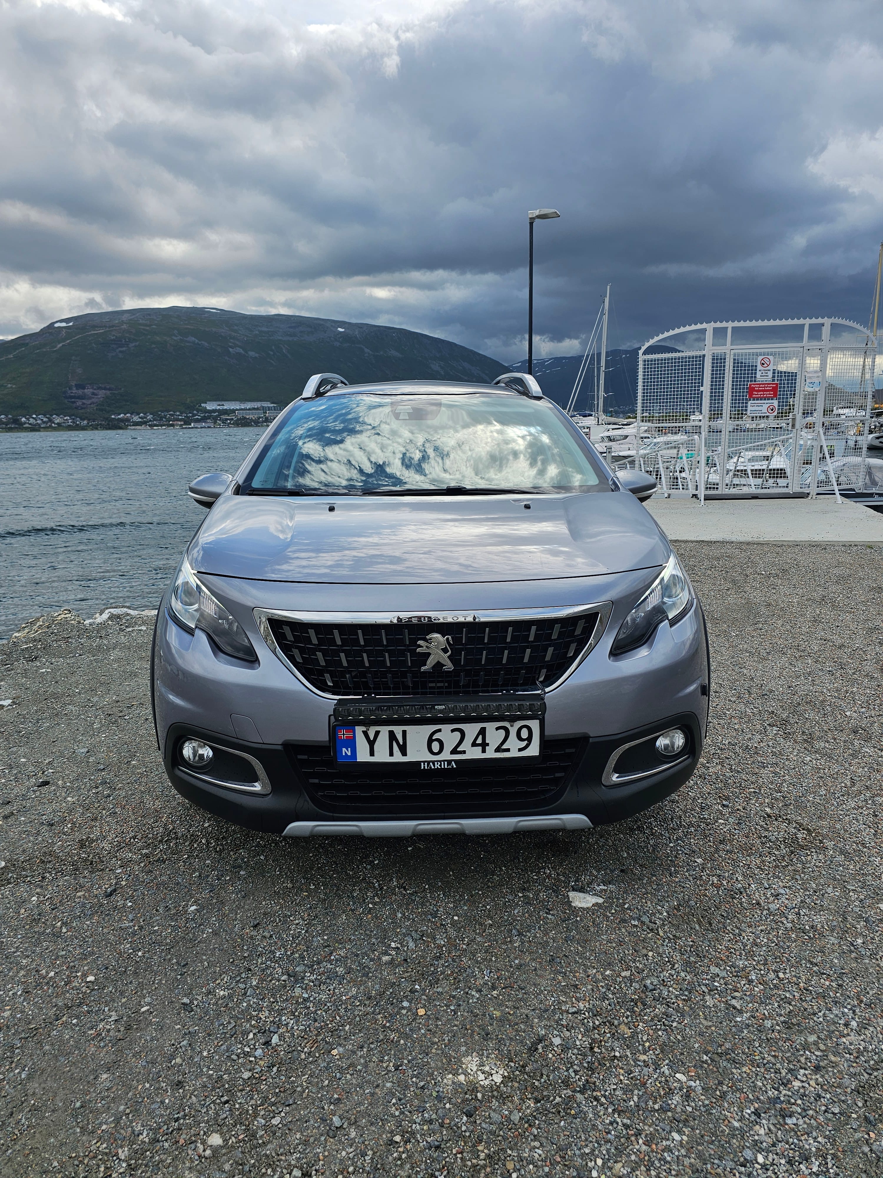Peugeot 2008 Allure 1.2 PureTech 110 Hk Aut. mit Audio-/iPod-Zugang