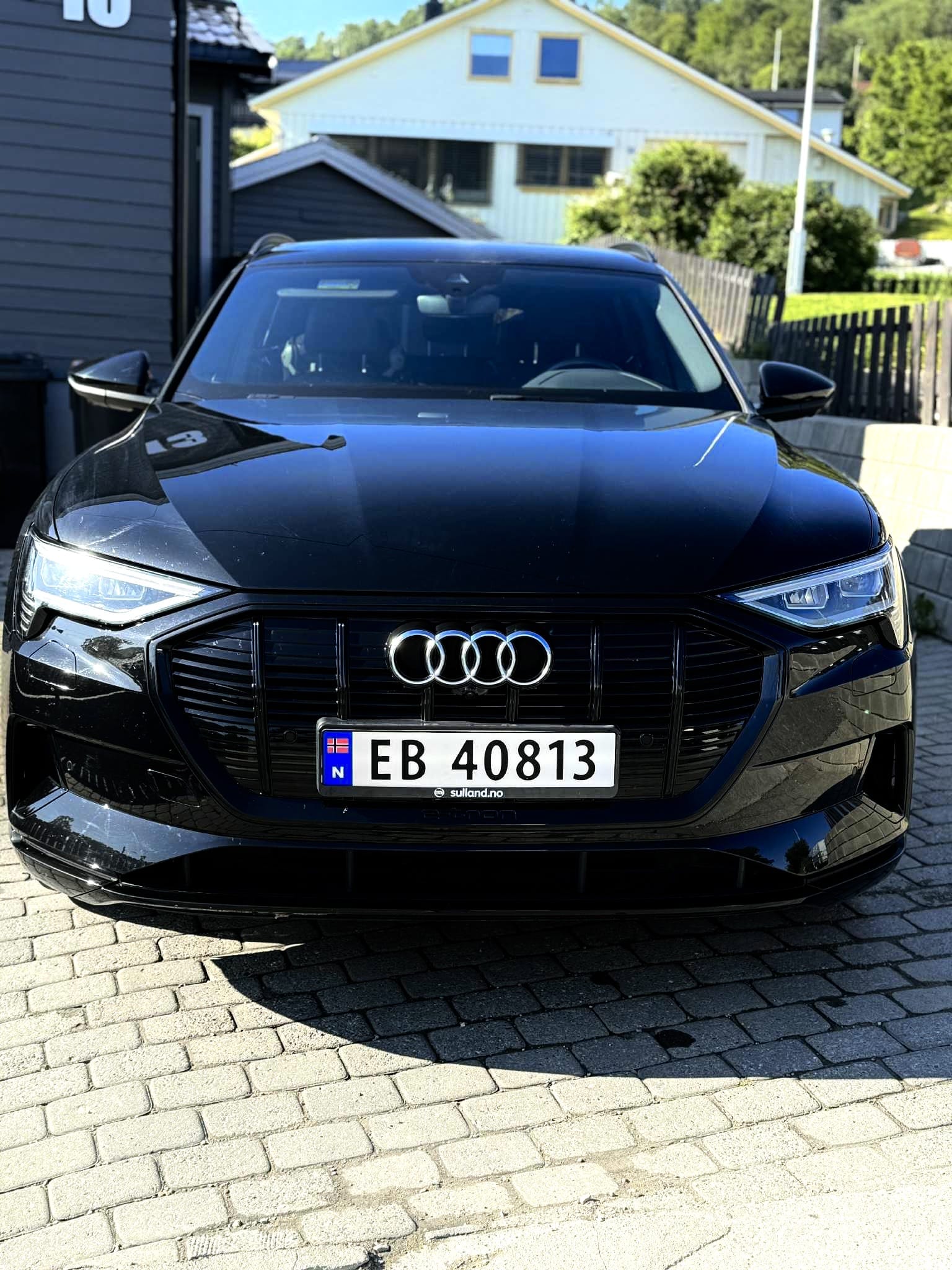 Audi e-tron med Babysete