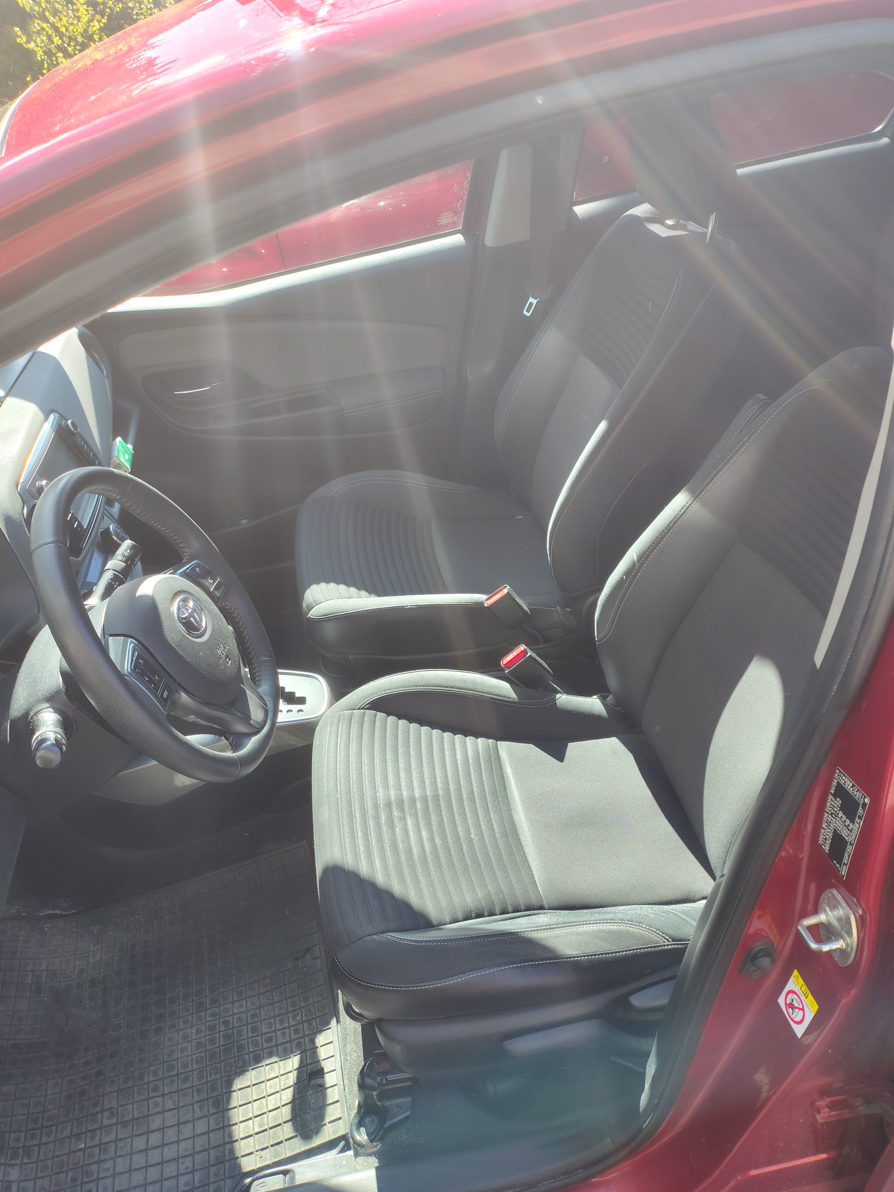 Toyota Yaris Hybrid med GPS