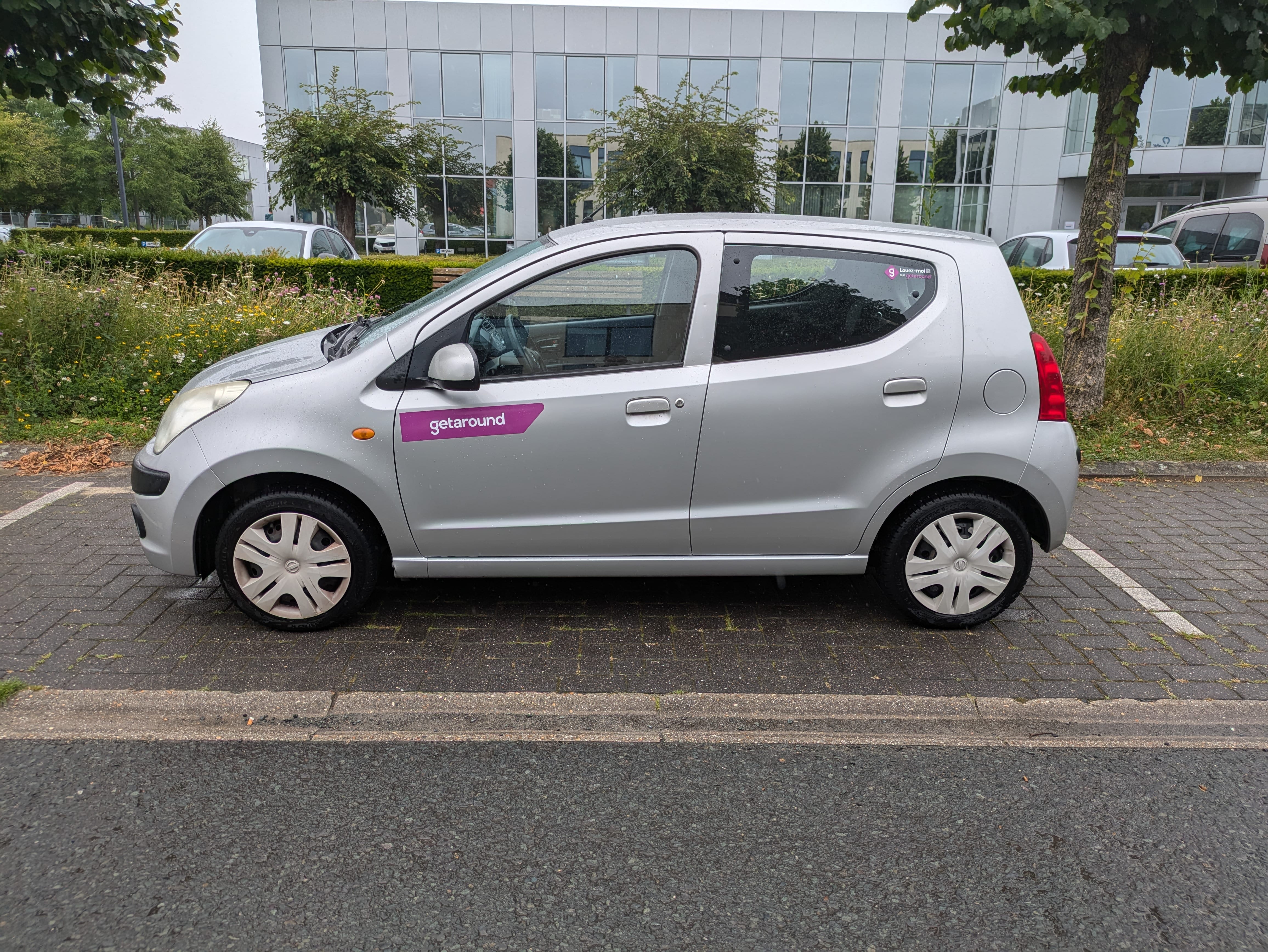 Nissan Pixo met GPS