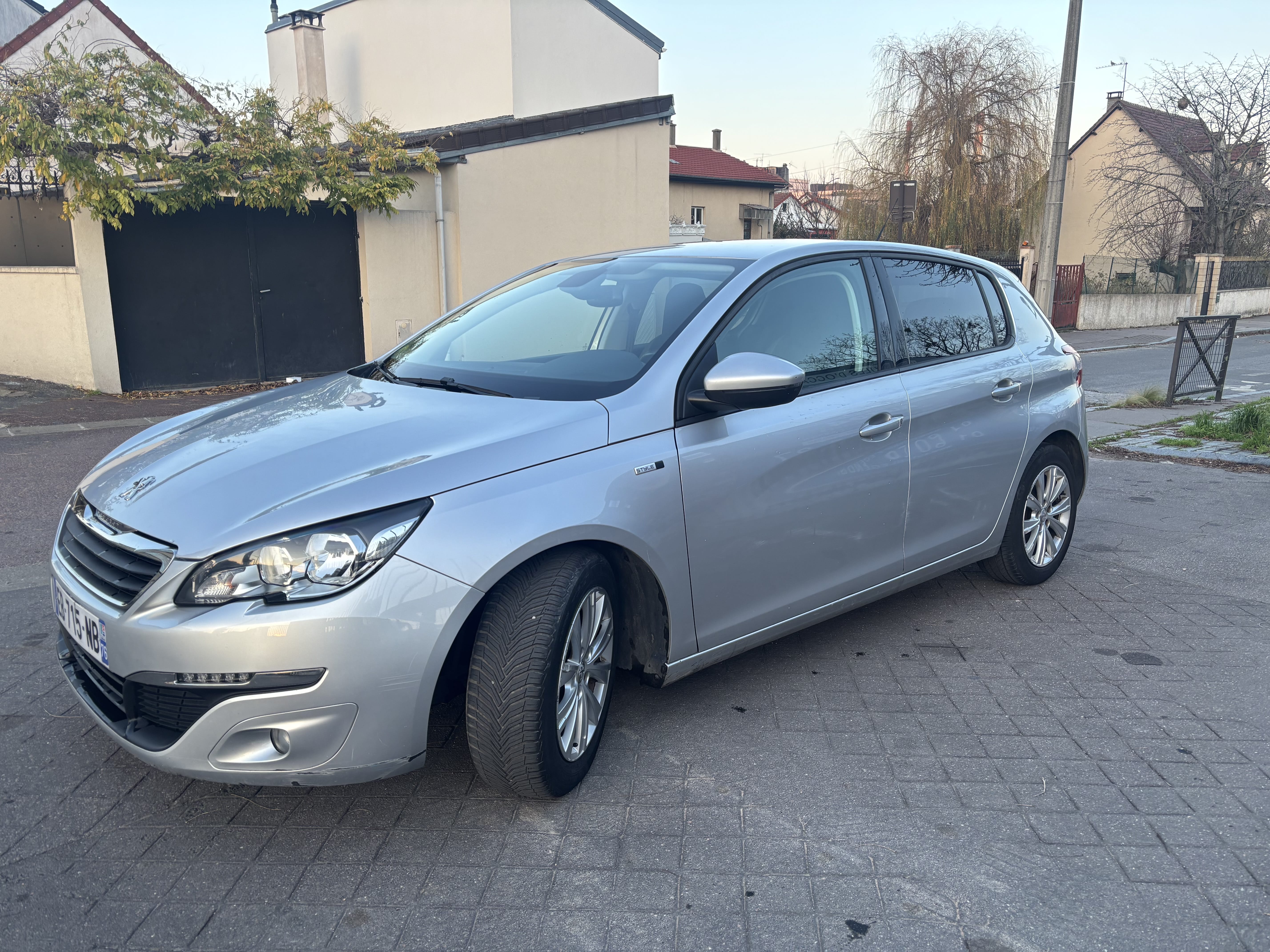 Peugeot 308 HDI Diesel avec Audio Bluetooth