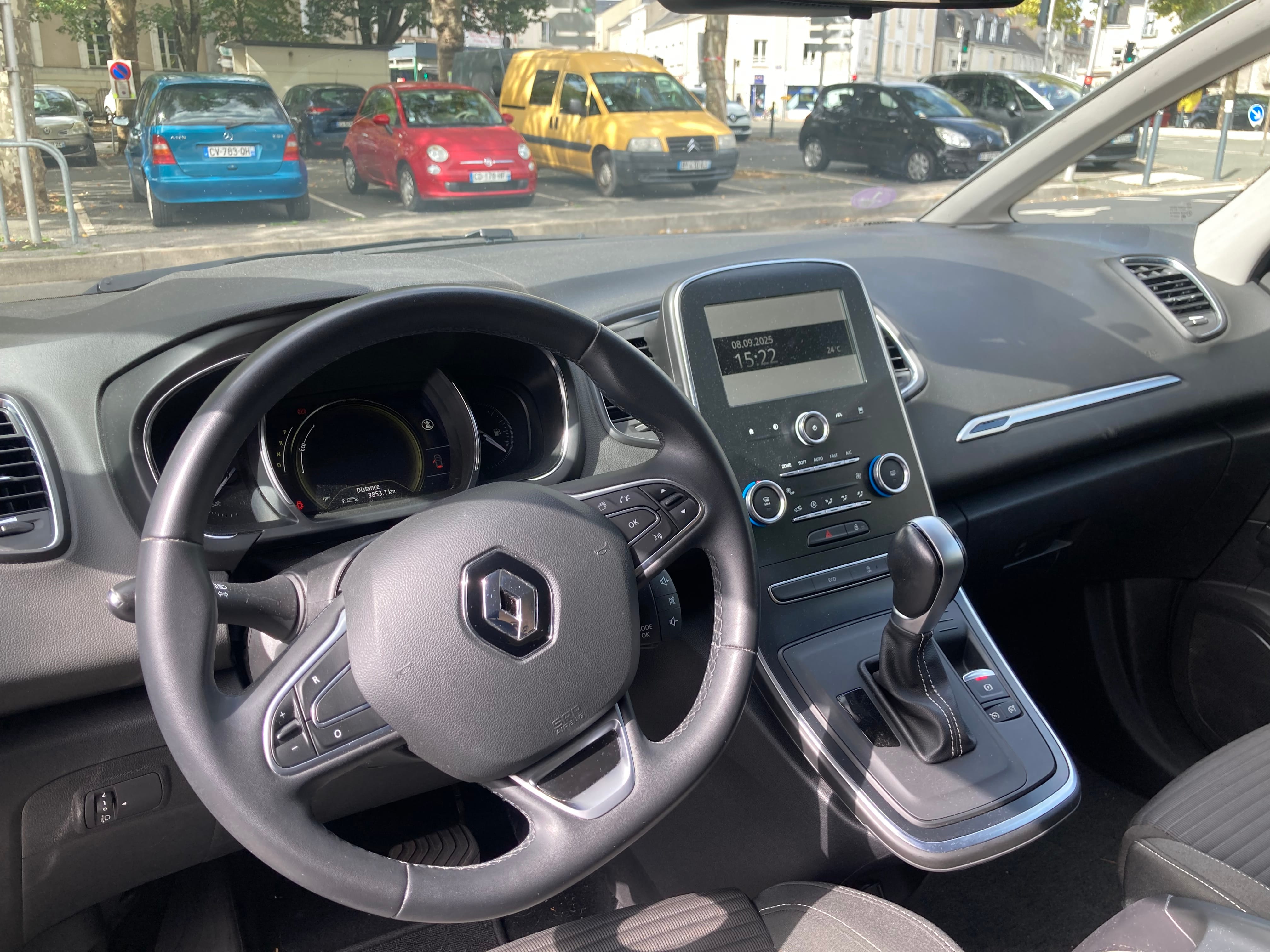 Renault Grand Scenic avec Régulateur de vitesse