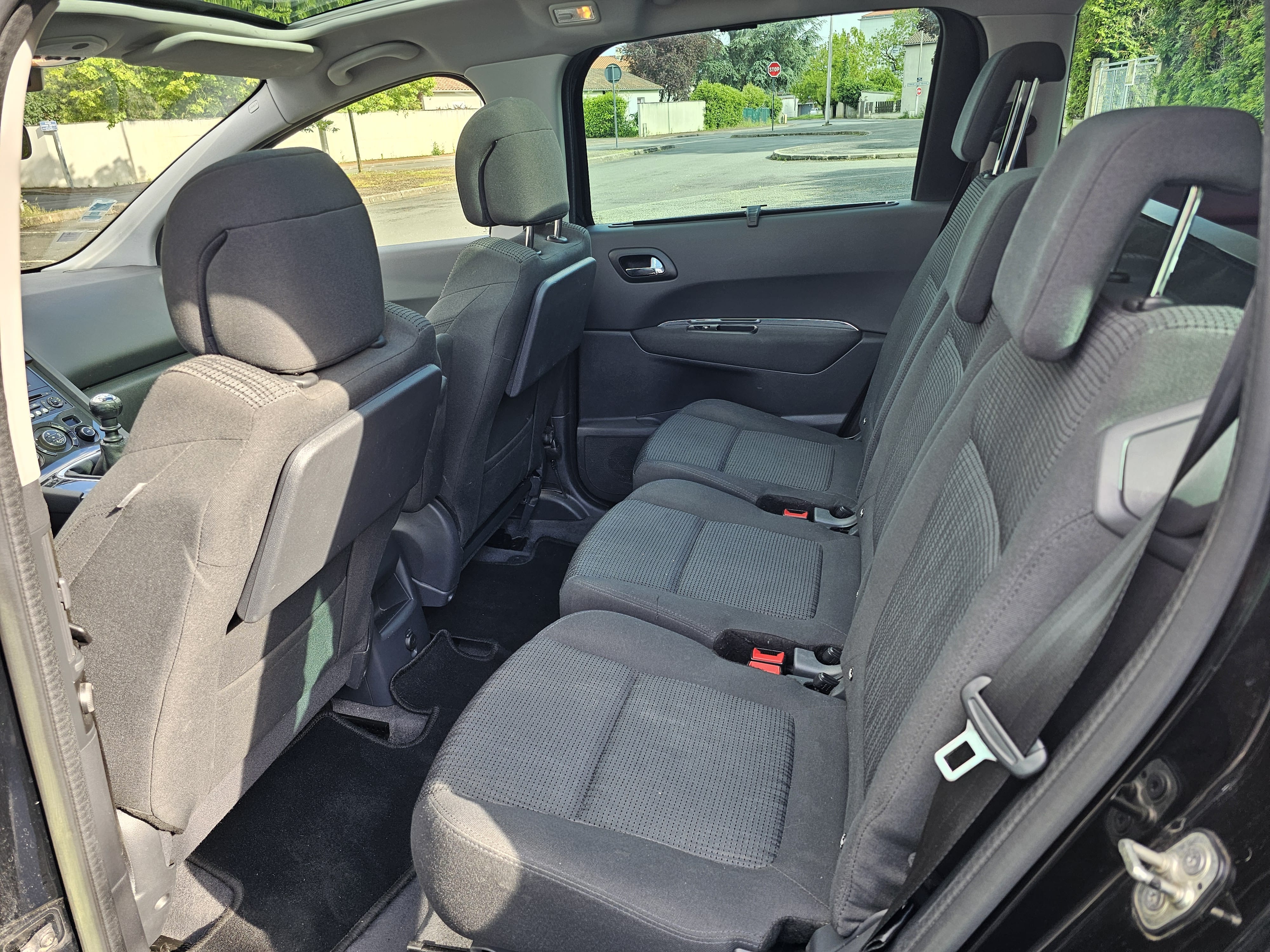 Peugeot 5008 1.6 HDI avec Attelage