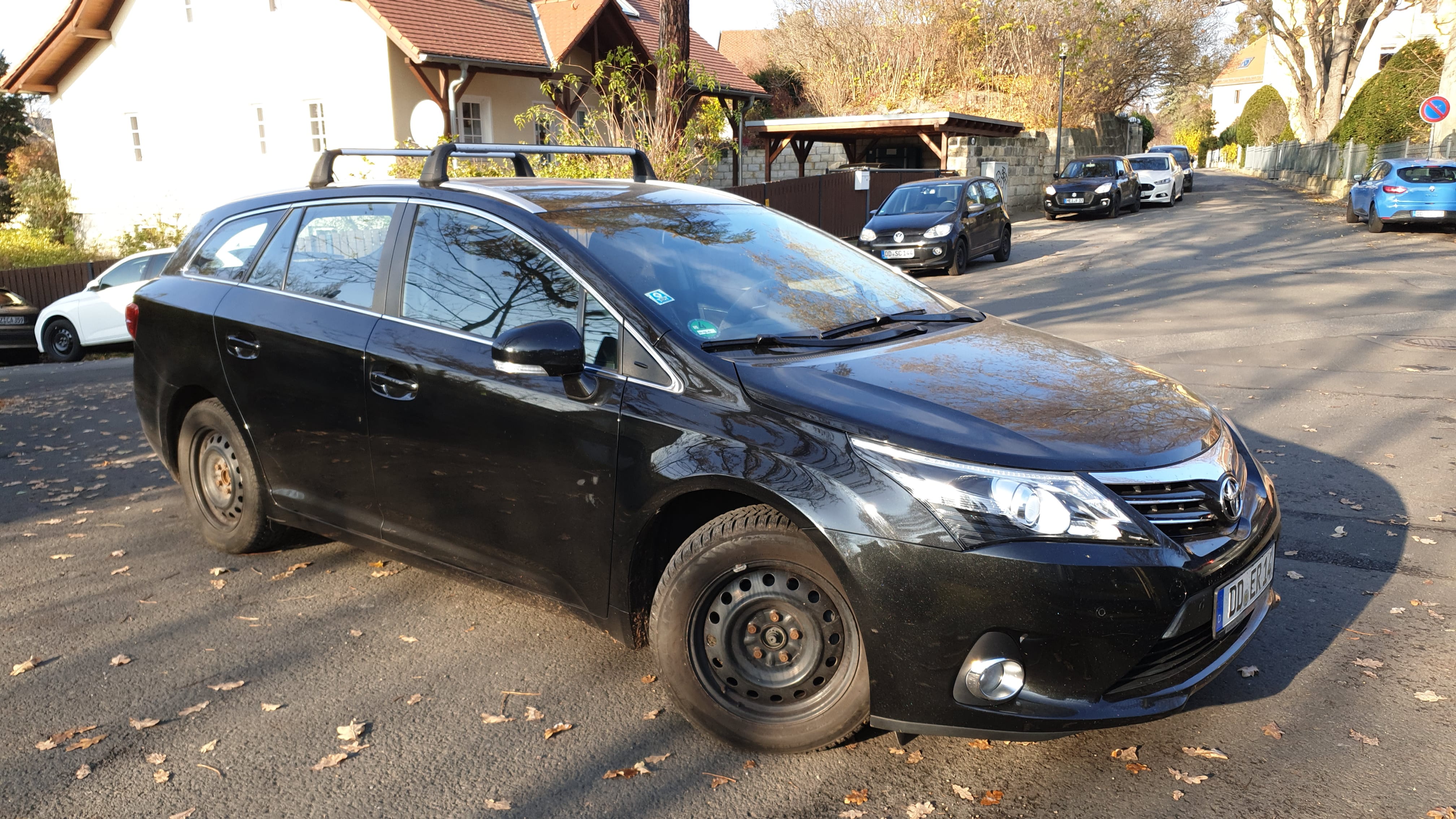 Toyota Avensis mit Navigationsgerät