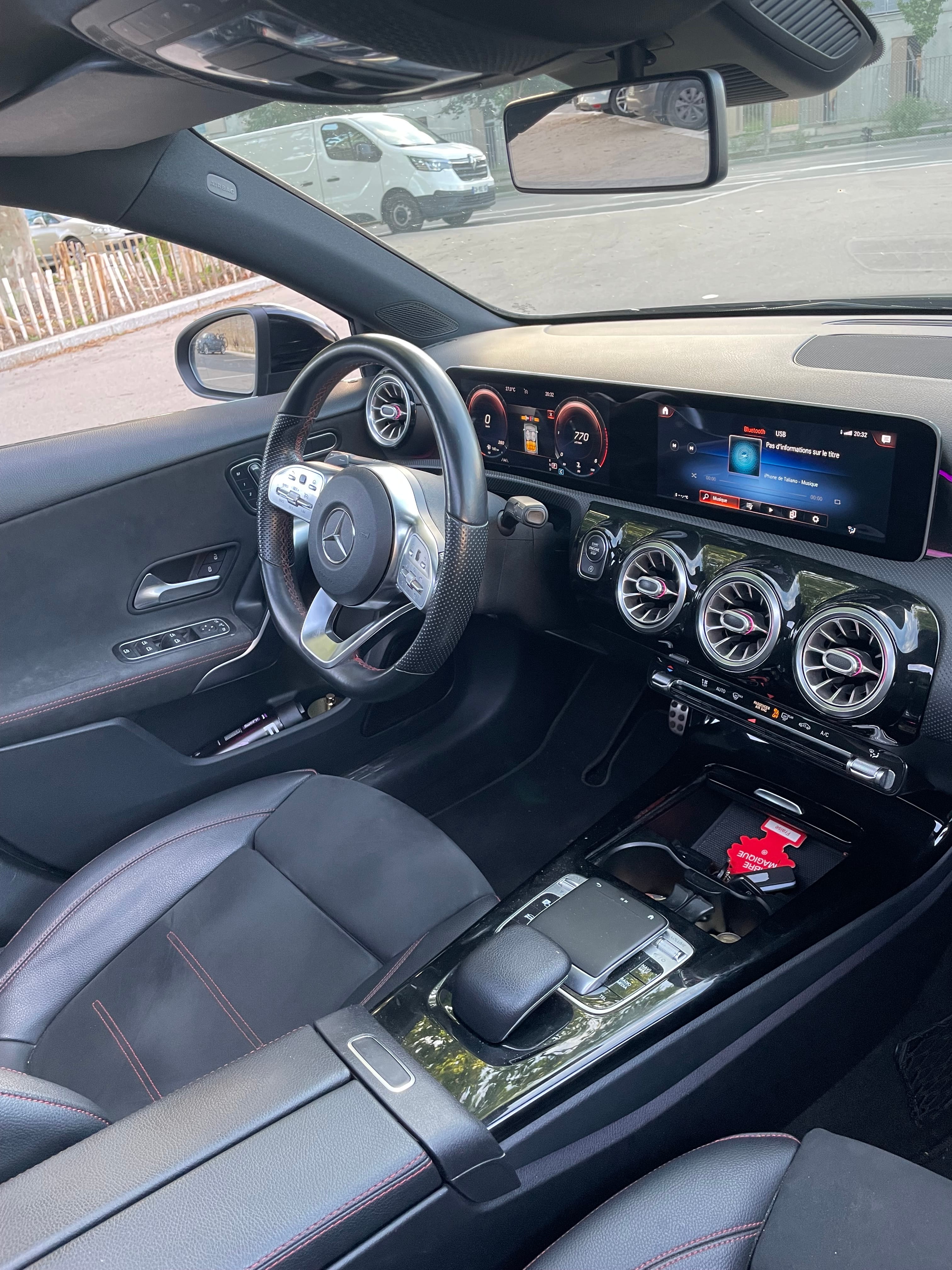 Mercedes-Benz Classe A 220 avec GPS