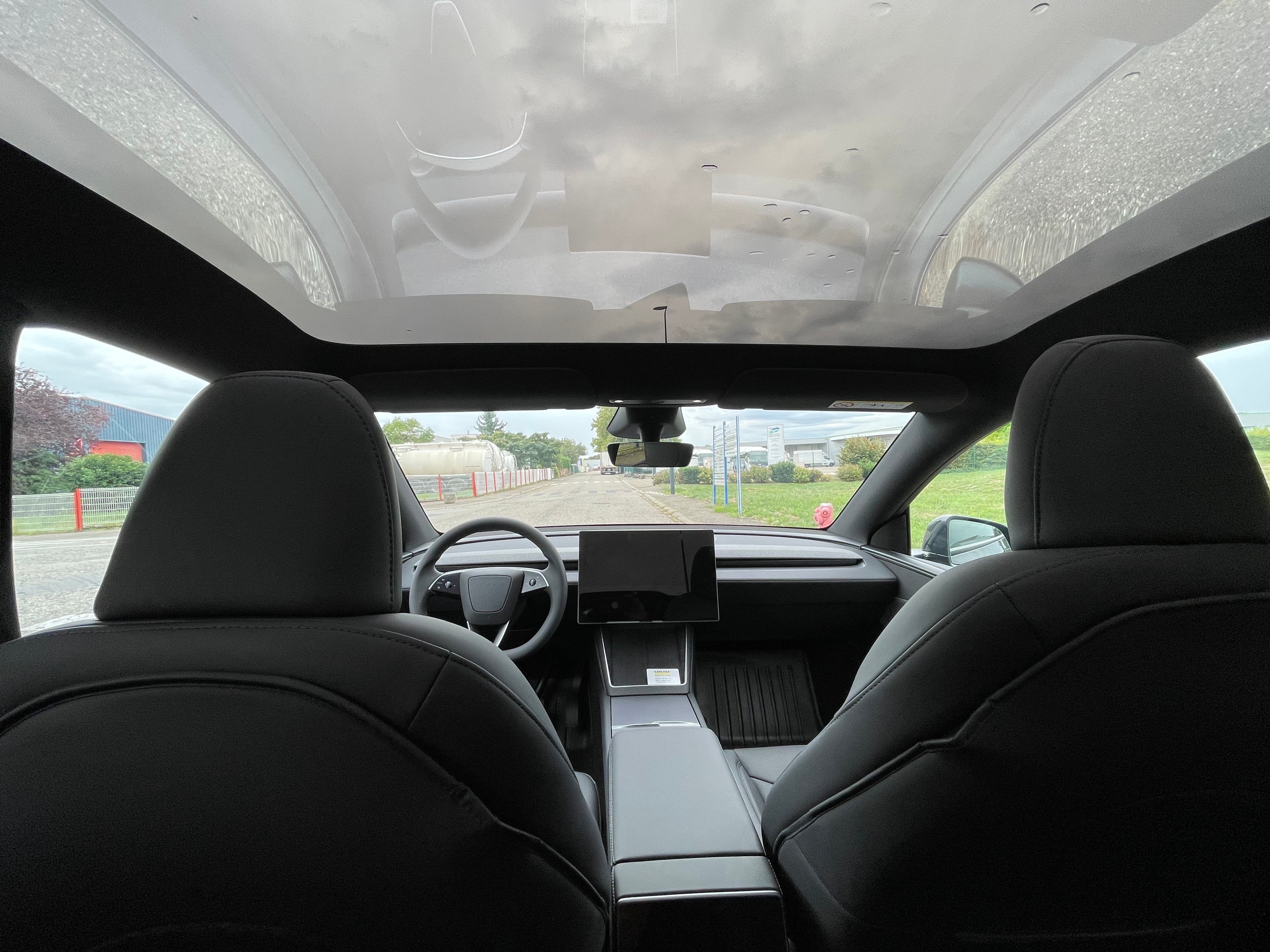 Tesla Model Y Long Range avec Régulateur de vitesse