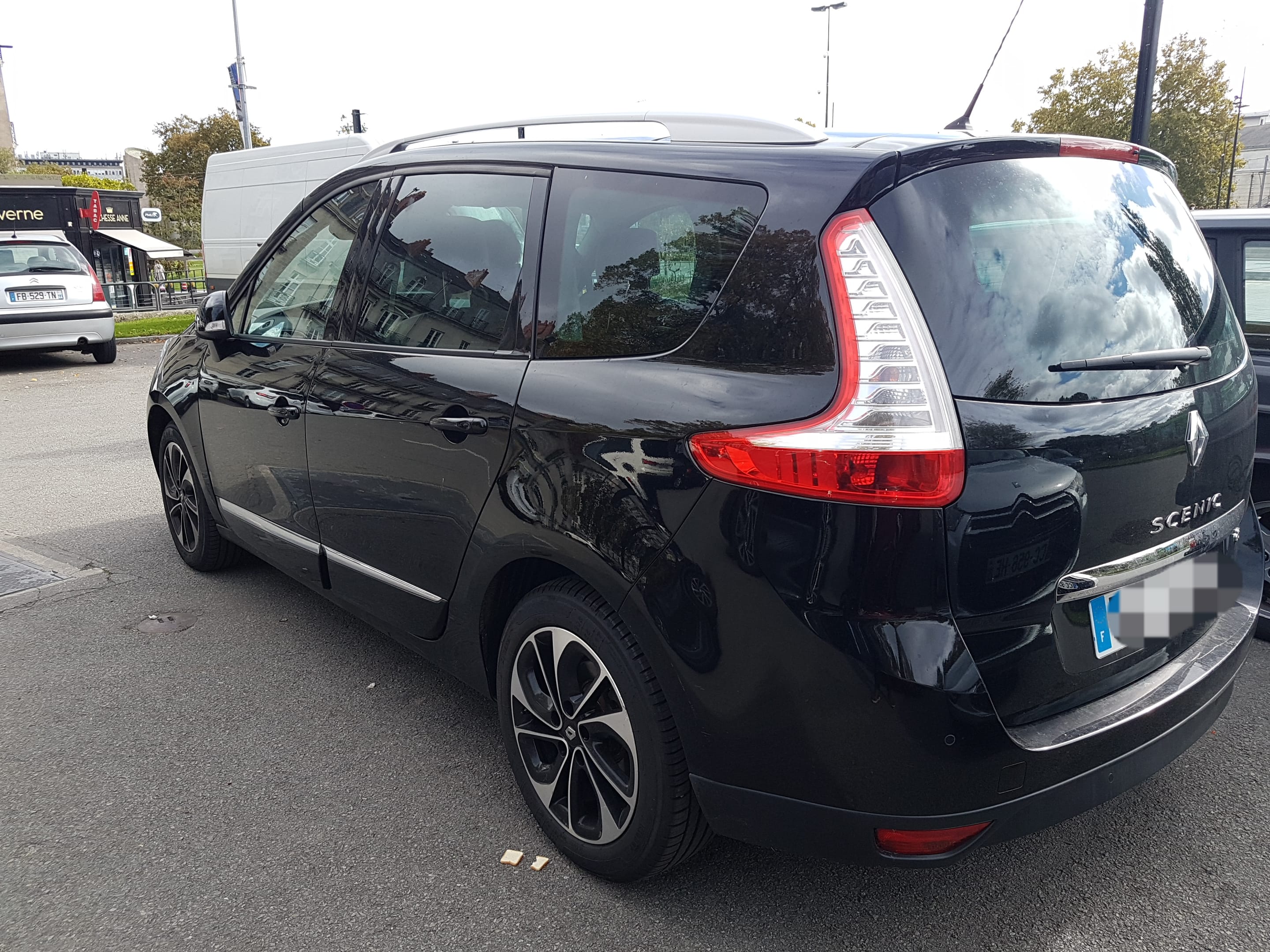 Renault Grand Scenic avec GPS