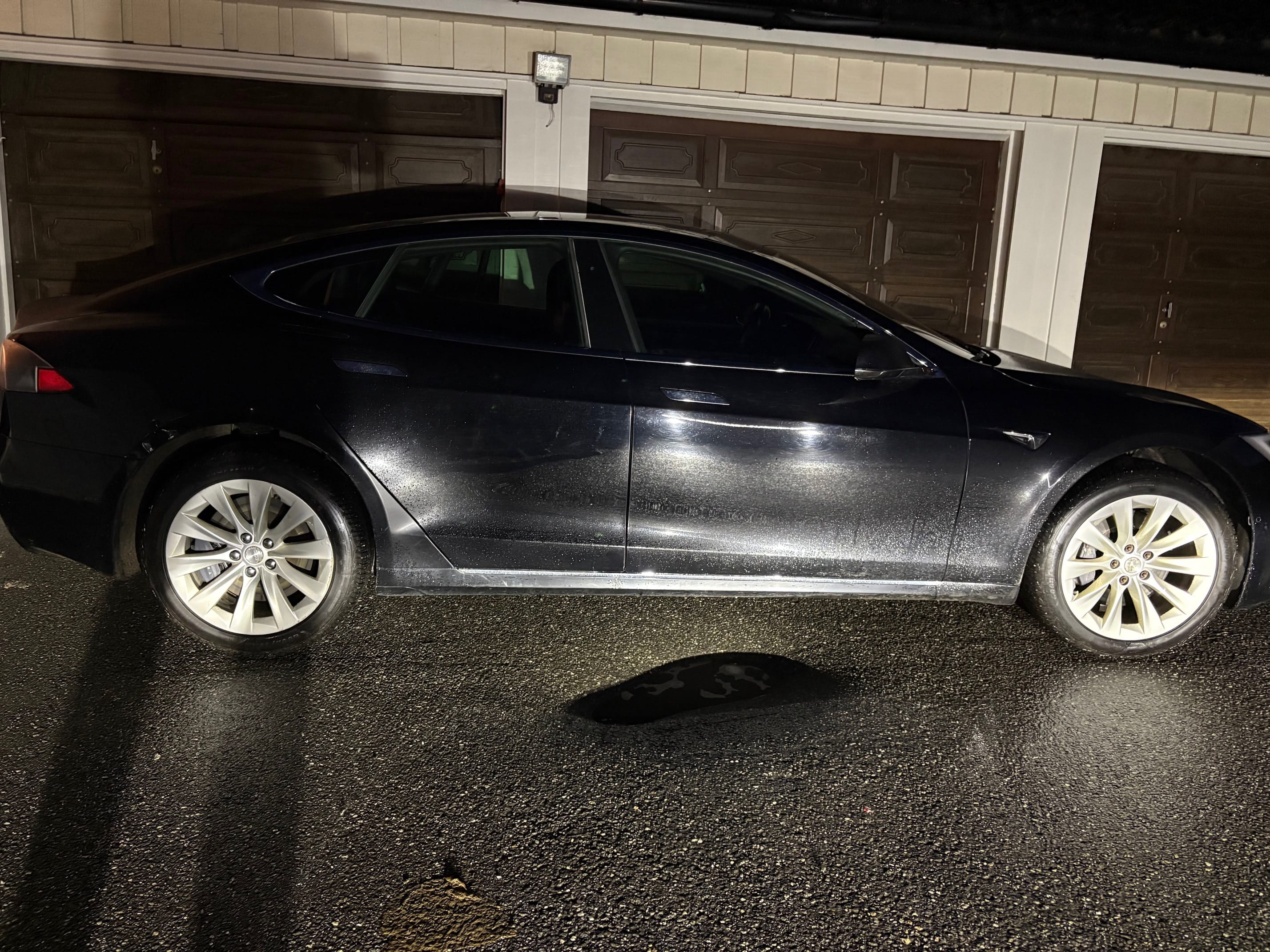 Tesla Model S 75D with Snow tires