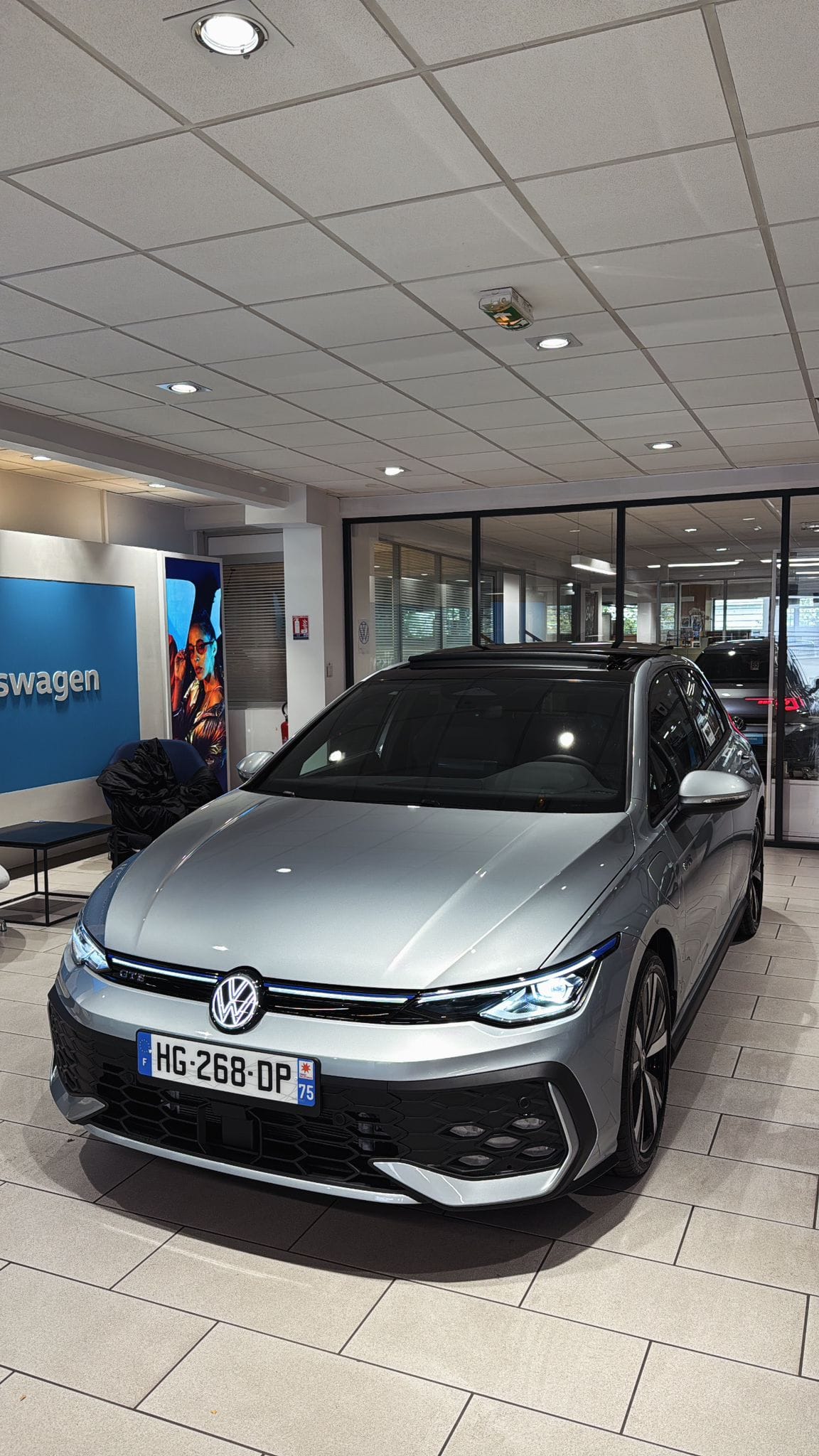 Volkswagen Golf GTE 2025, 2025, Essence 98 / Électrique (hybride), automatique