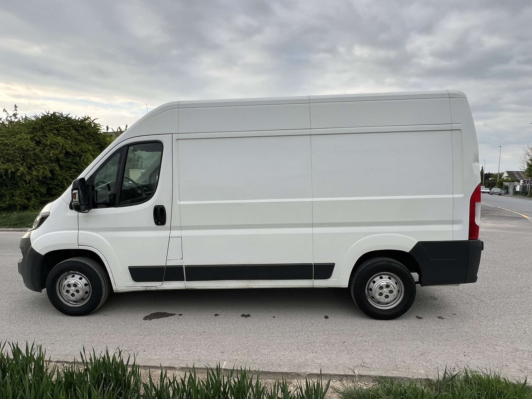 Peugeot Boxer 2L2 HDI avec Climatisation