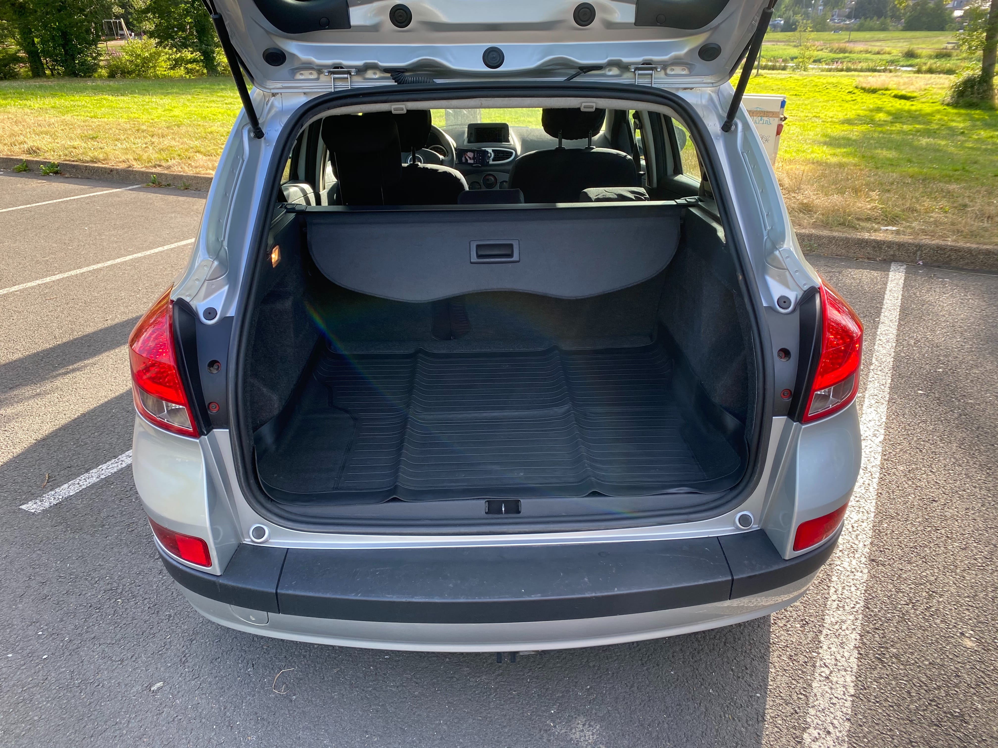 Renault Clio Estate avec Siège bébé