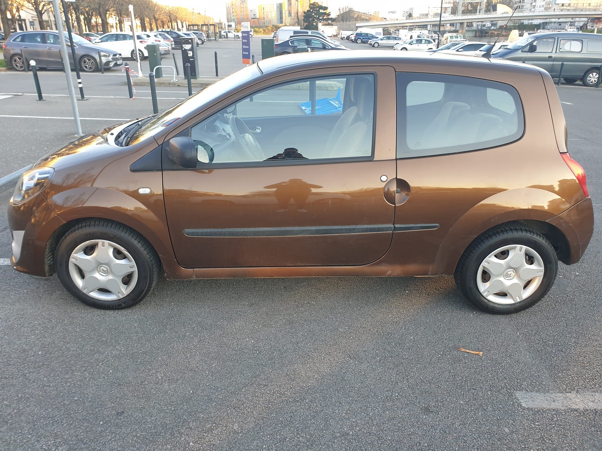 Renault Twingo avec Entrée audio / iPod