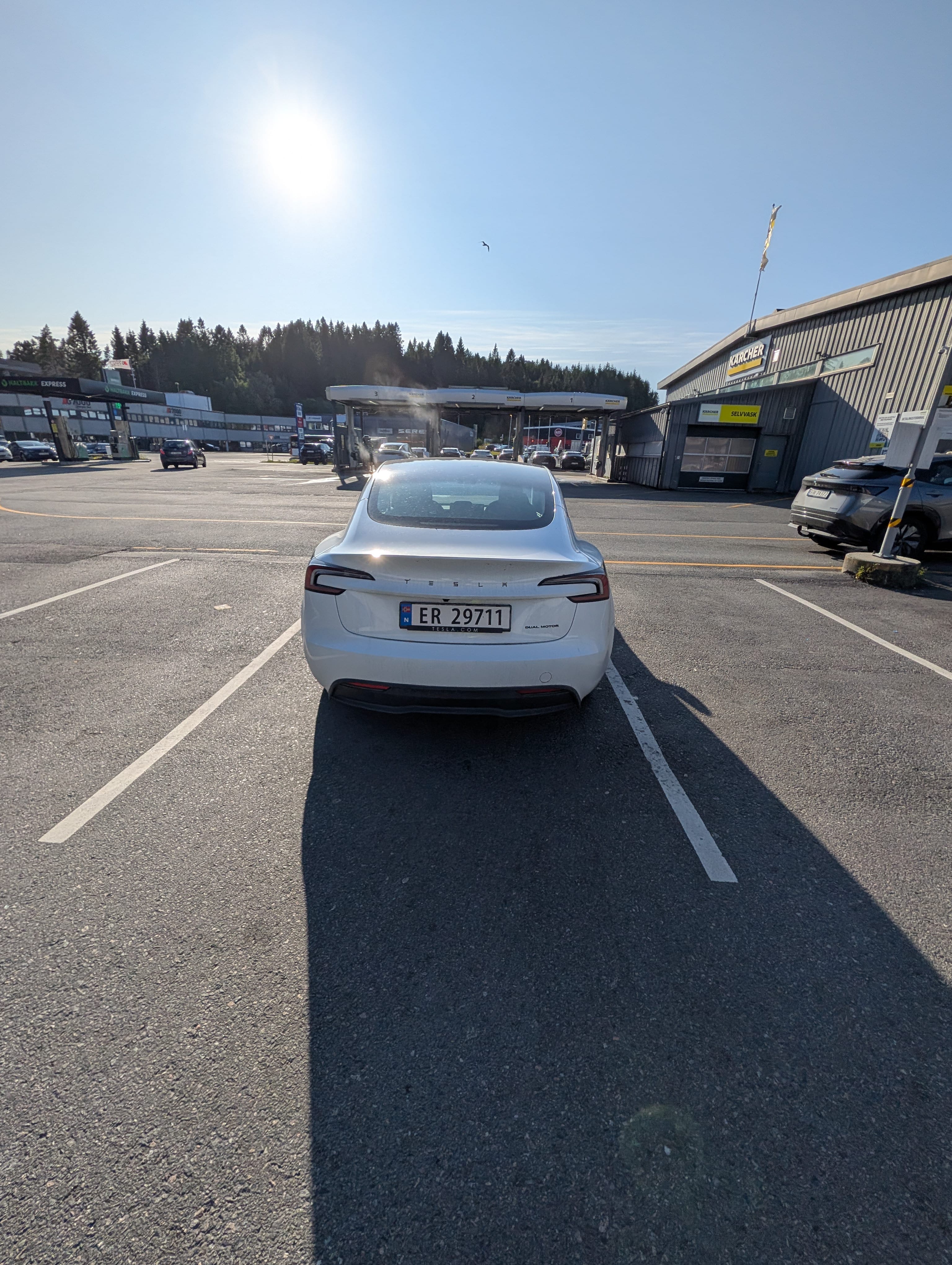 Tesla Model 3 Long Range med Cruisekontroll