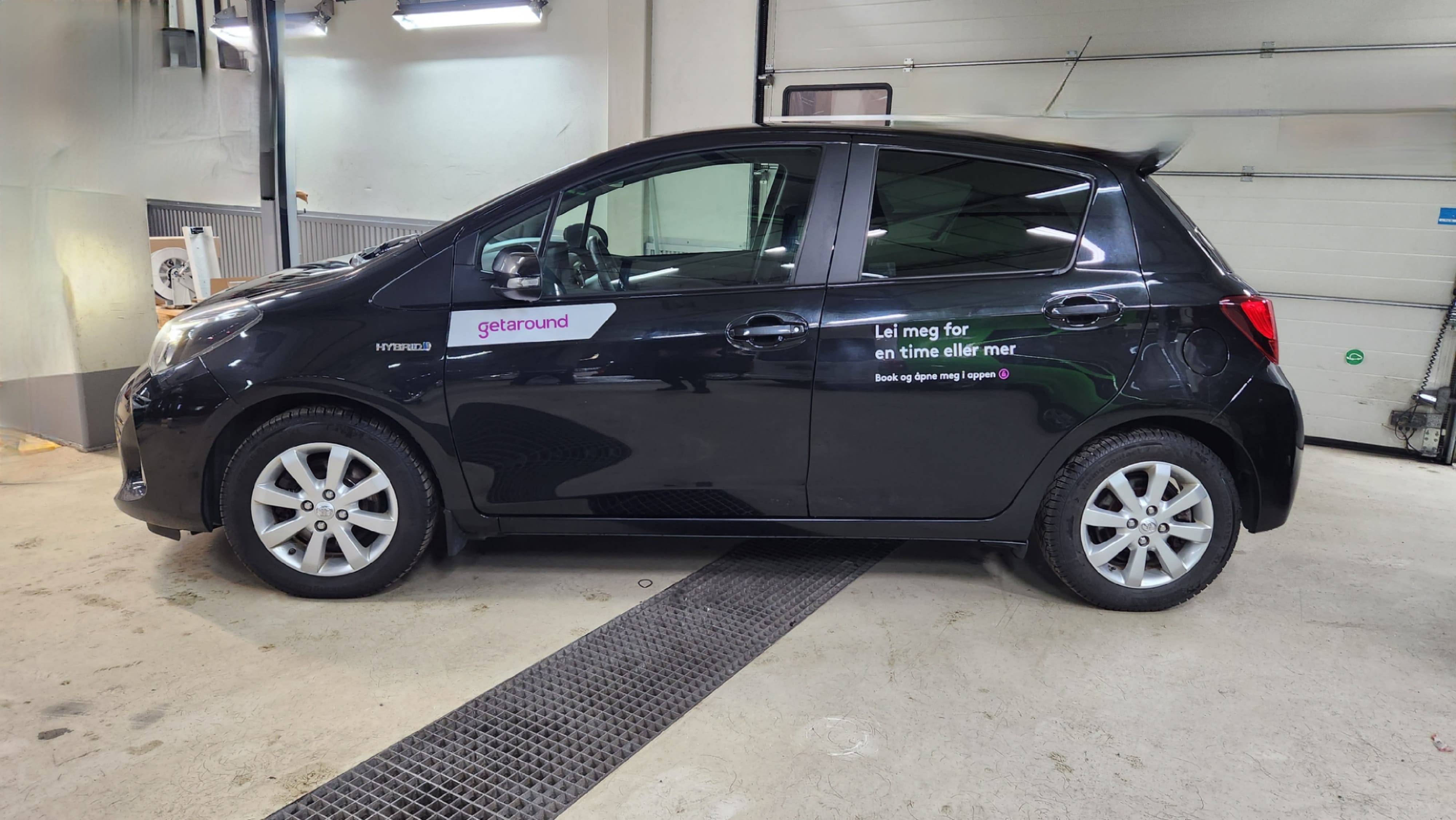 Toyota Yaris Hybrid 1,5 Hybrid, Automat med Aircondition