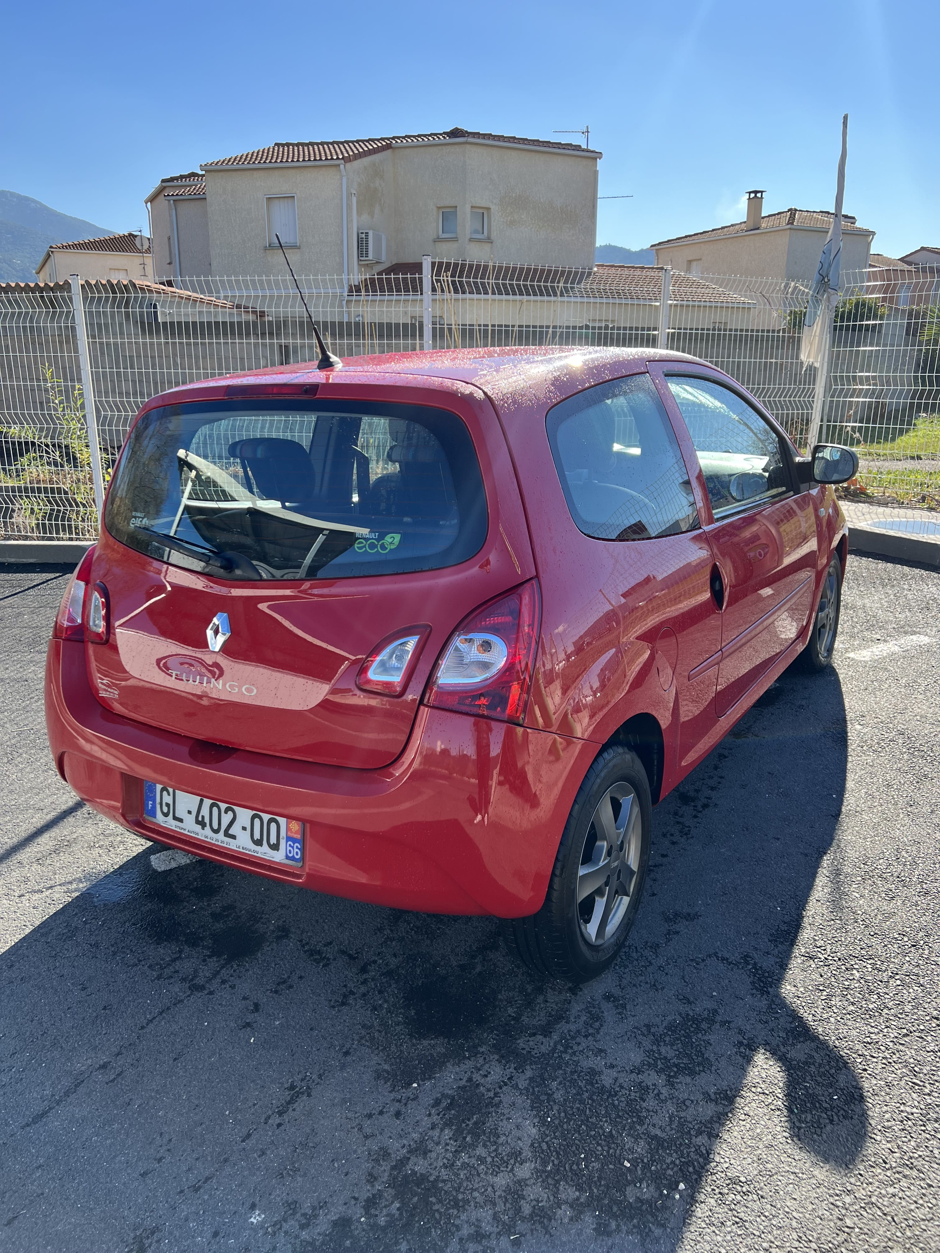 Renault Twingo II 75 cv avec Entrée audio / iPod