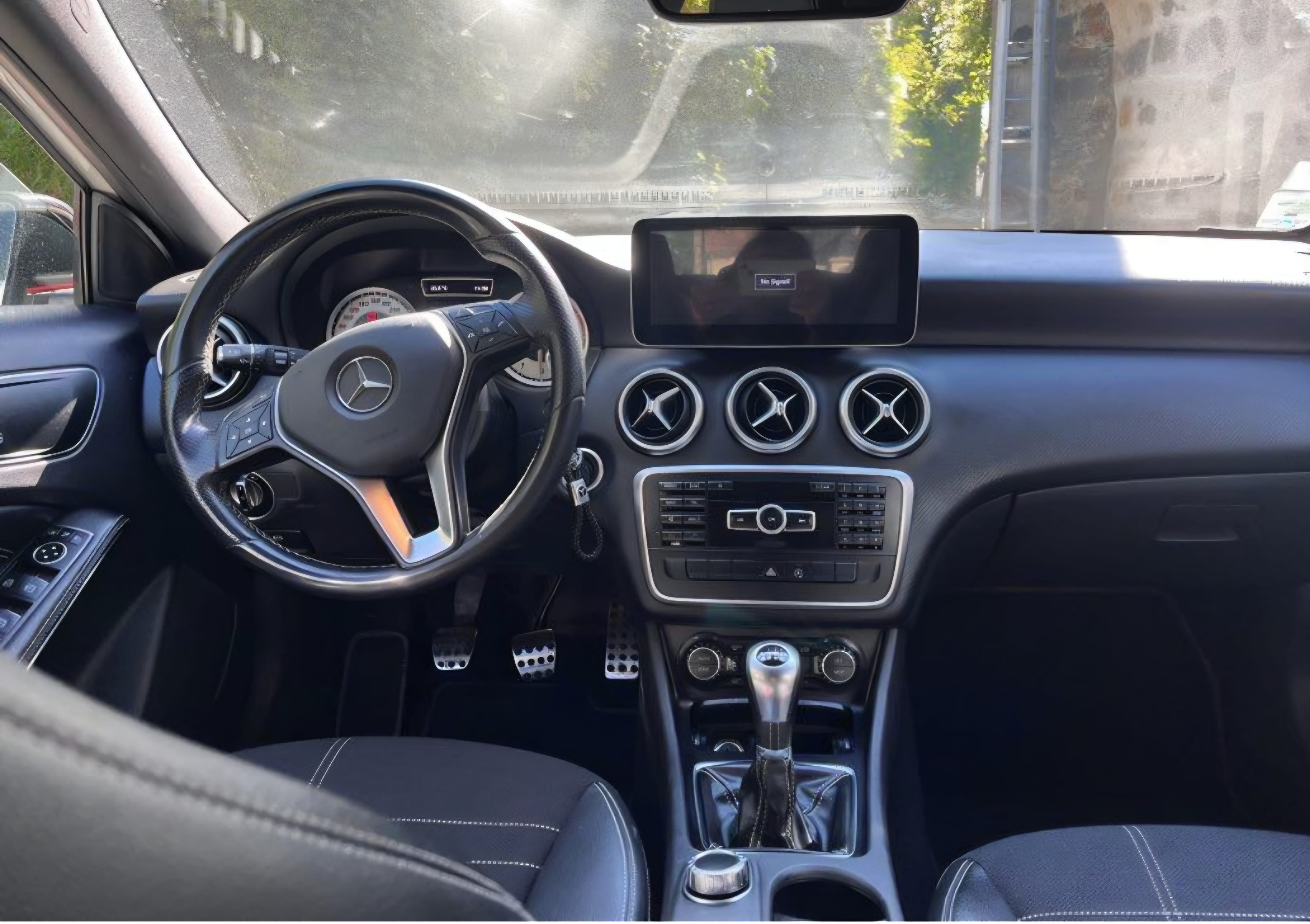 Mercedes-Benz Classe A 180 avec Audio Bluetooth