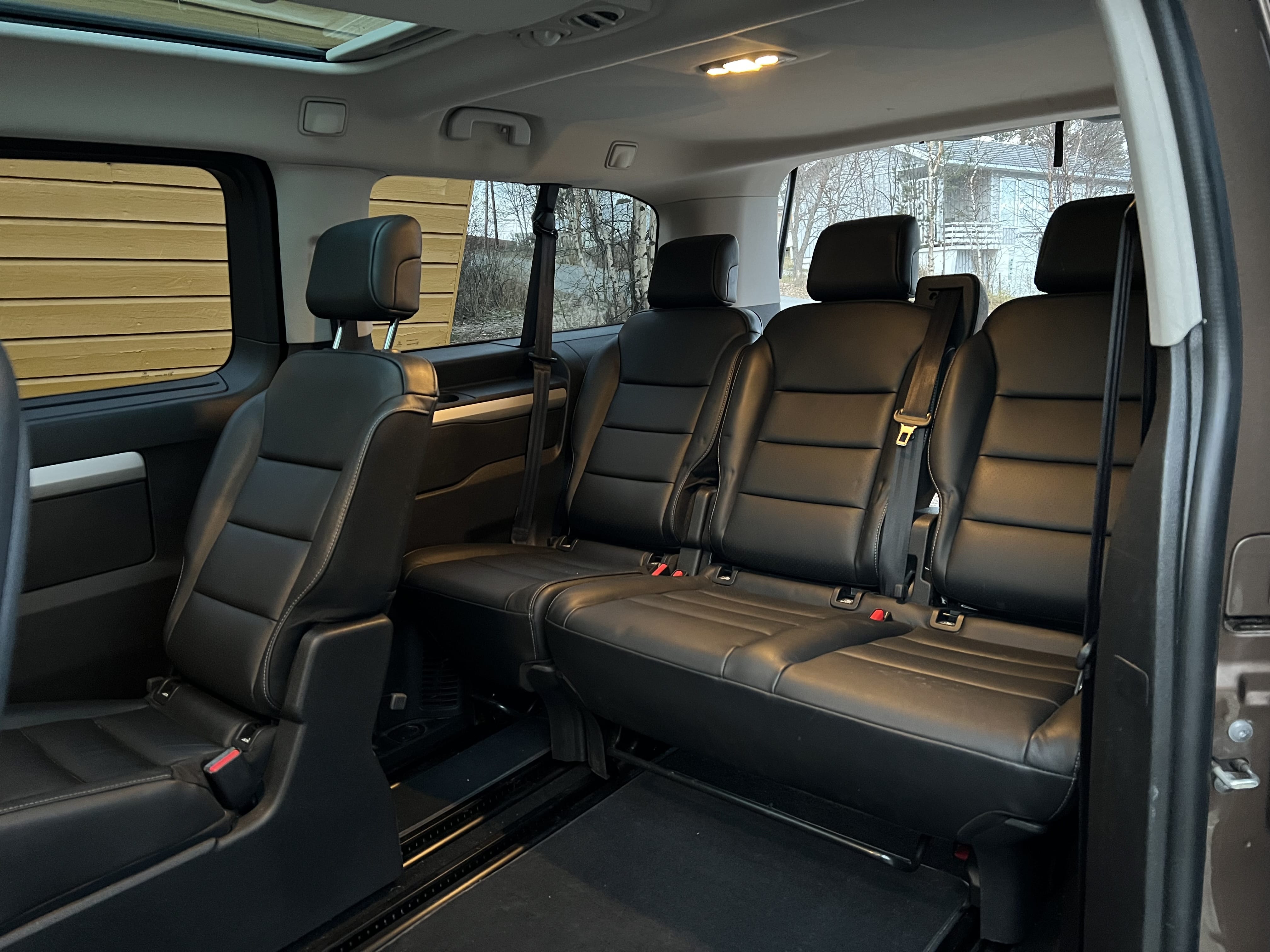 Toyota Proace Verso LANG 2,0D 177 EXECUTIVE SHUTTLE med Cruisekontroll