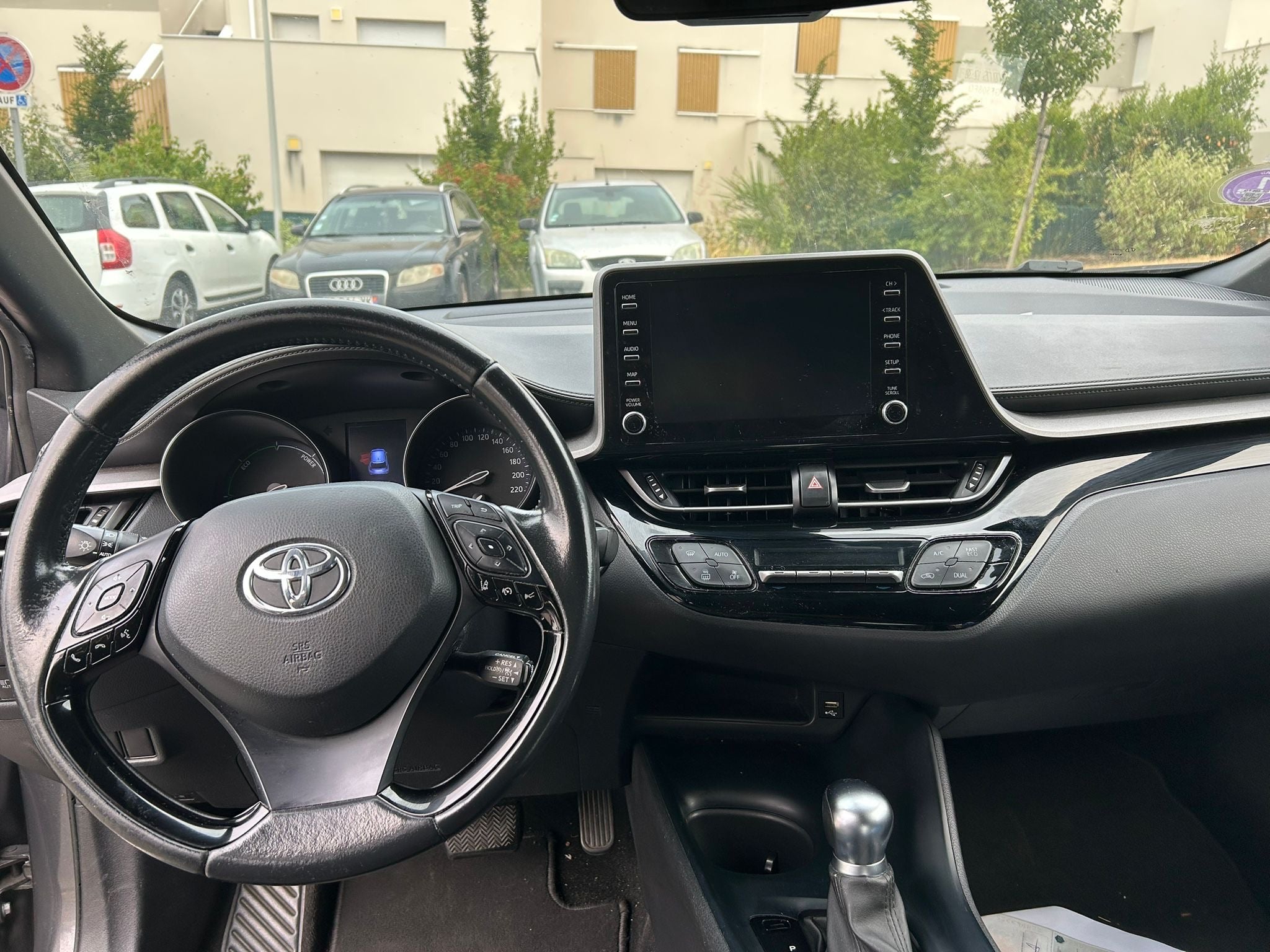Toyota C-HR avec GPS