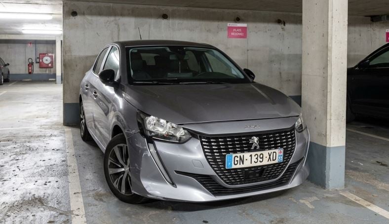 Peugeot 208, 2023, Essence 95