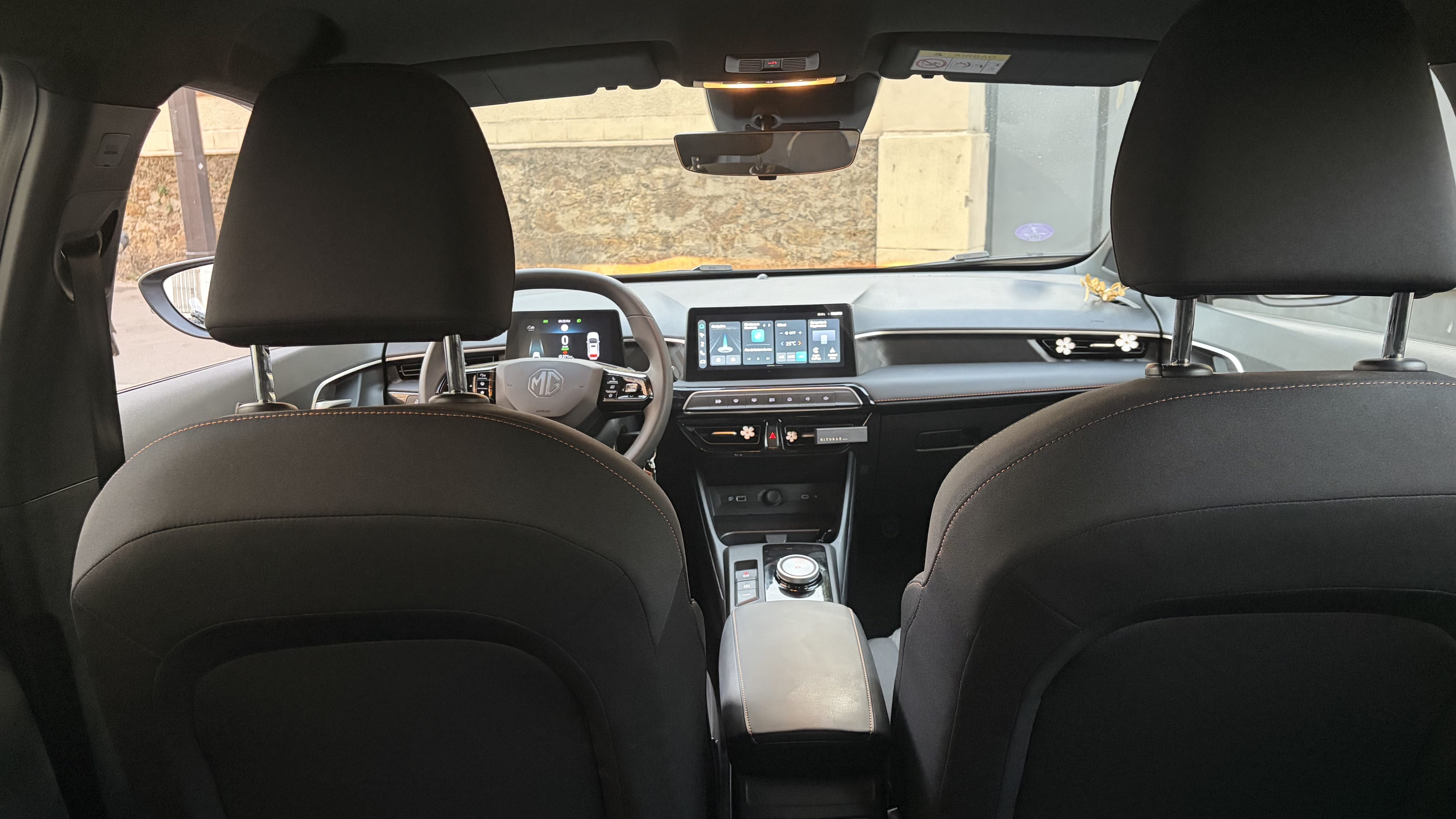 MG MG3 avec GPS