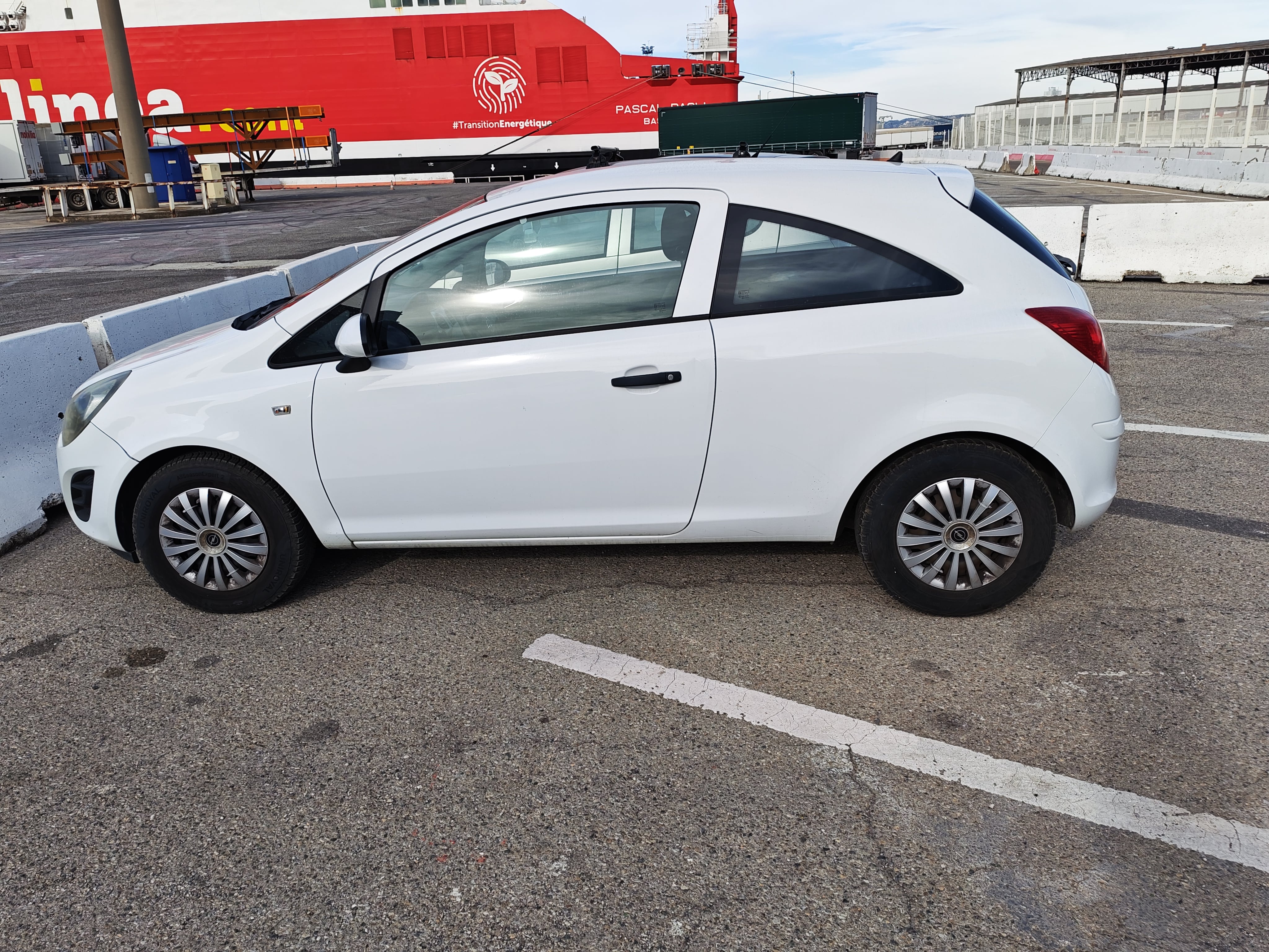Opel Corsa avec Climatisation