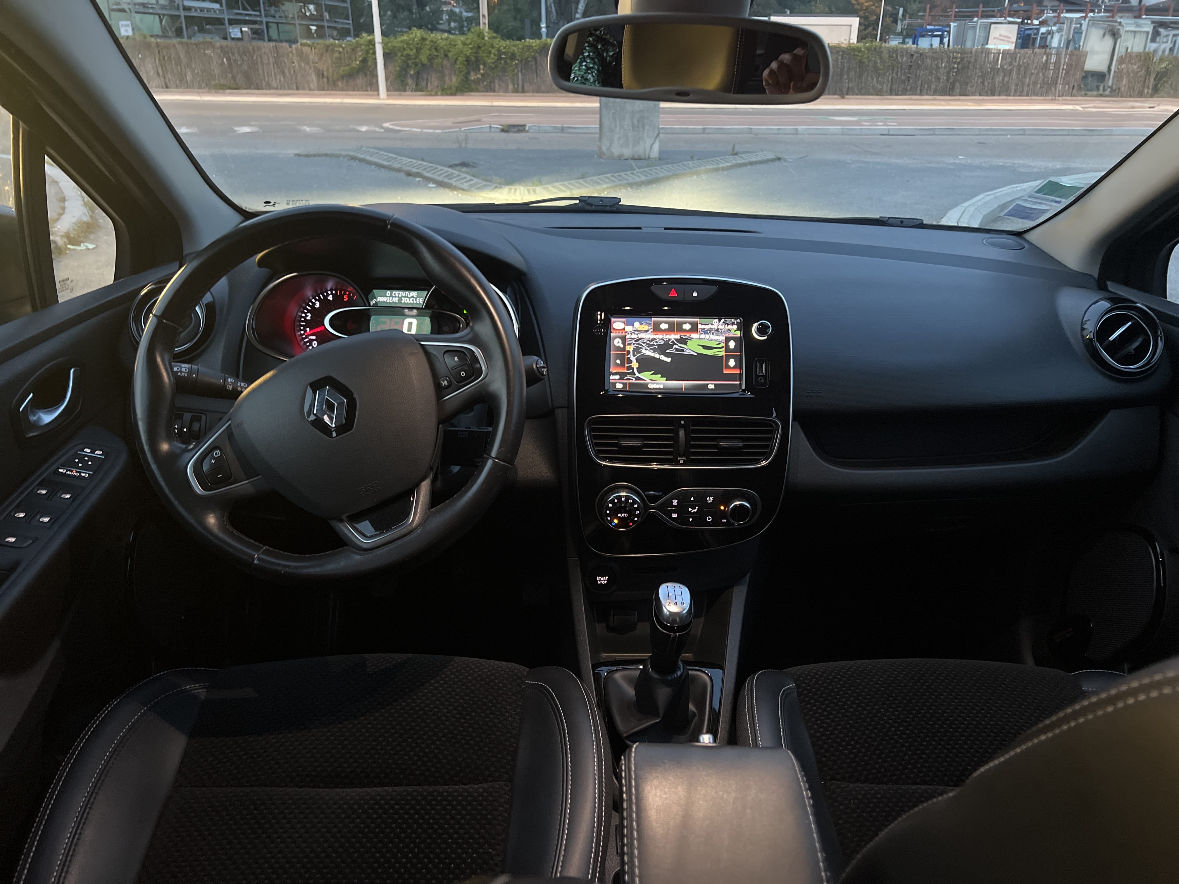 Renault Clio Estate 1.5 dci 90 avec GPS