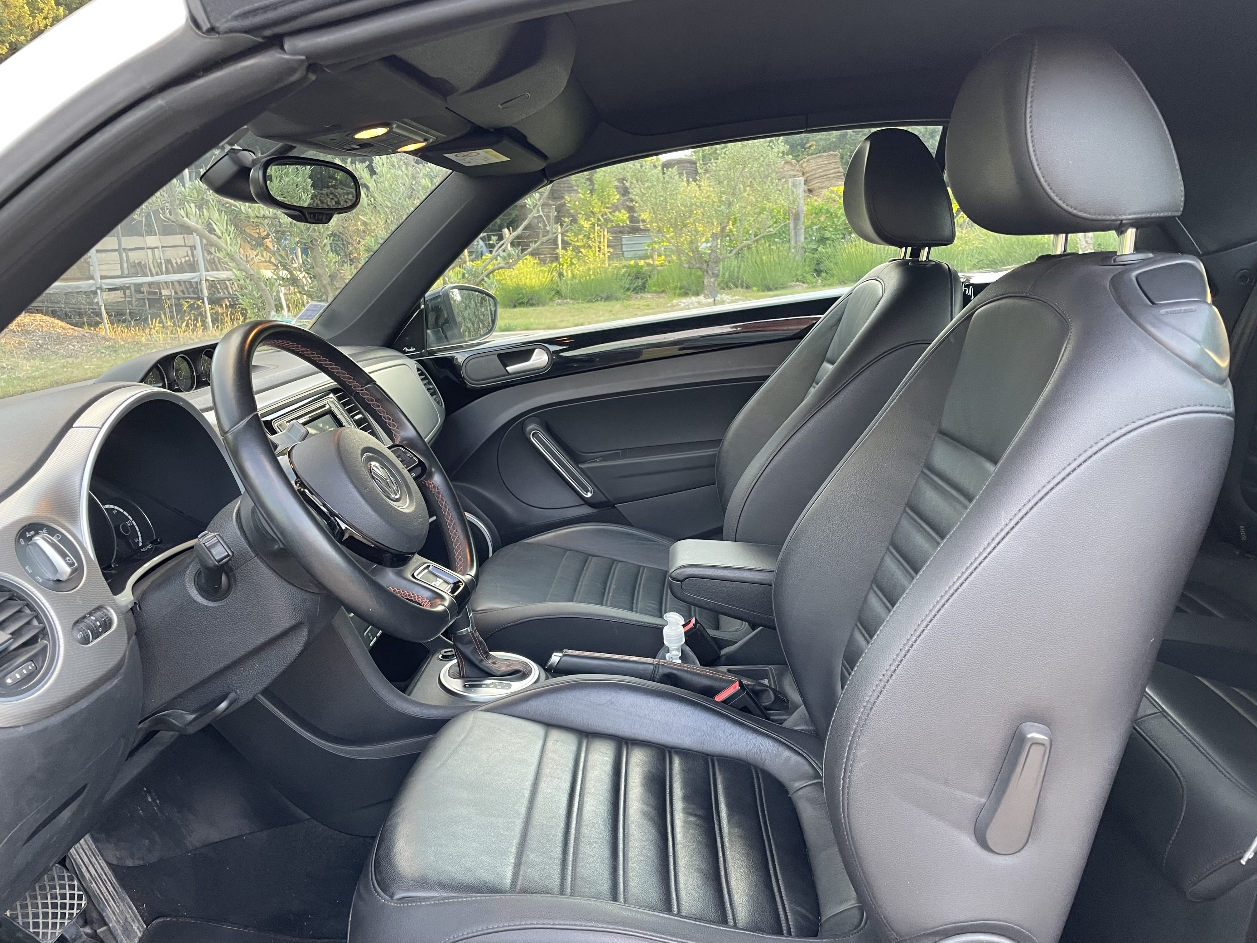 Volkswagen New Beetle Cabriolet TDI avec GPS