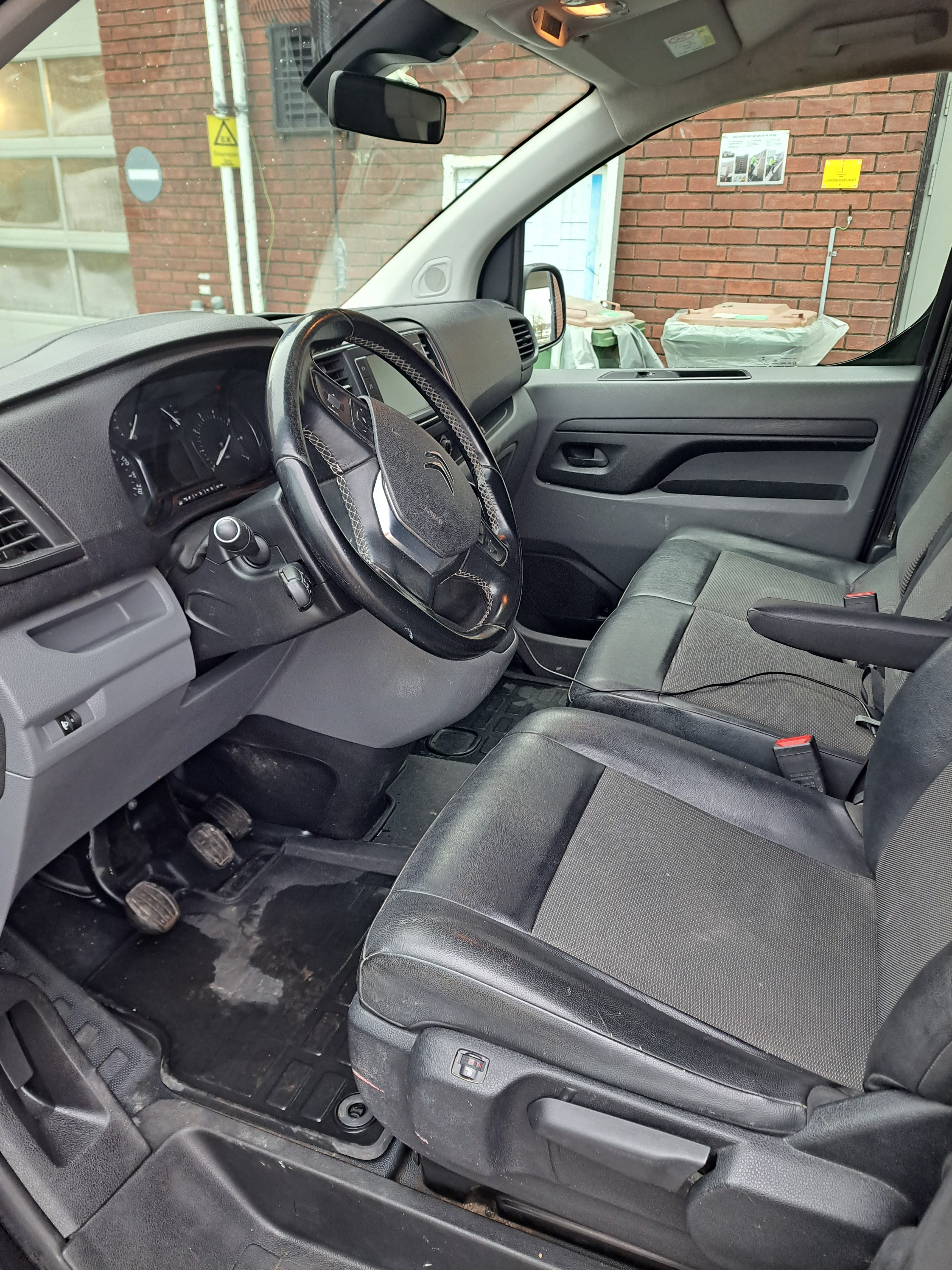 Citroen Jumpy med Bluetooth audio