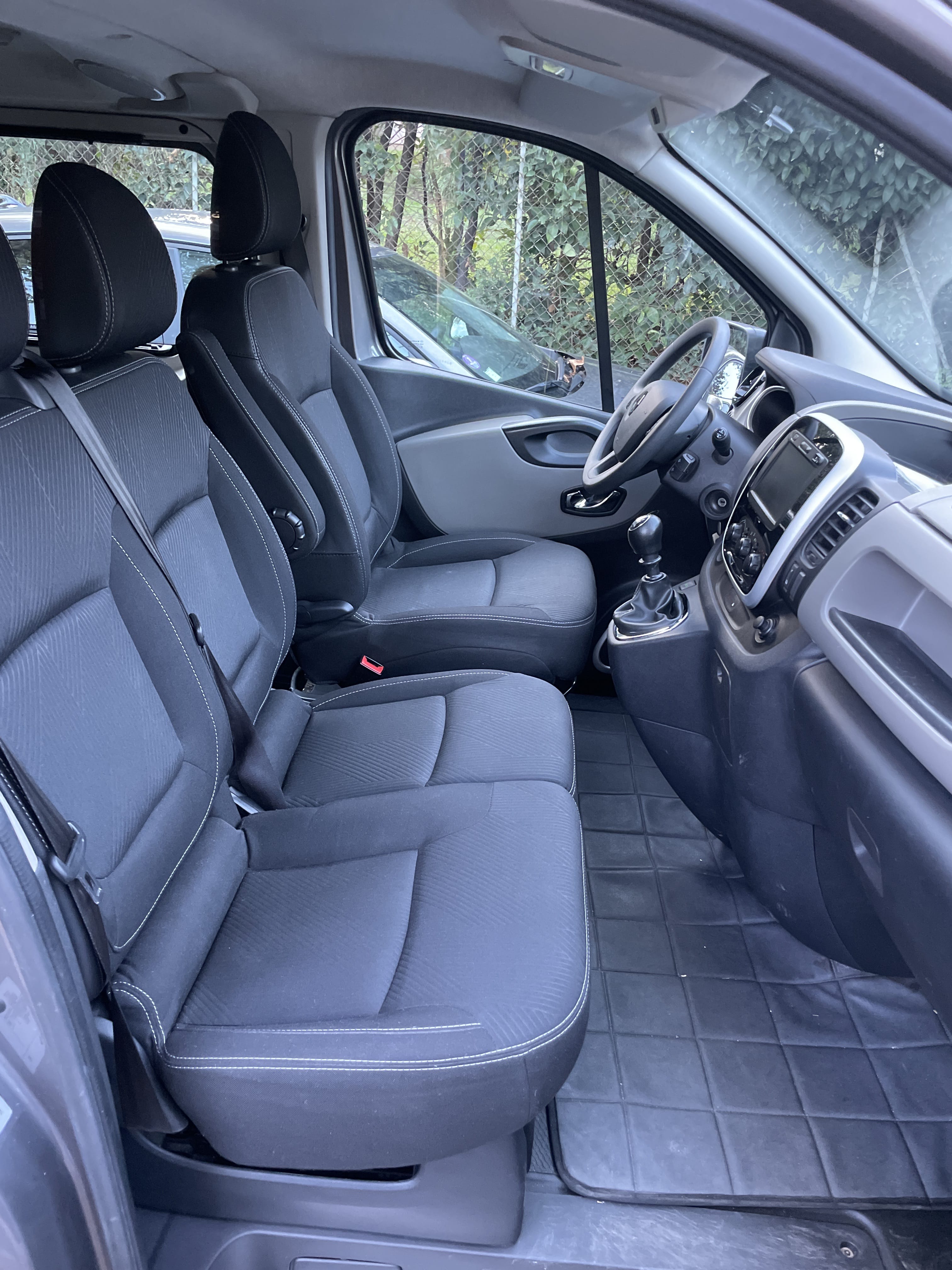 Renault Trafic 1.6 diesel 145 ch avec Régulateur de vitesse