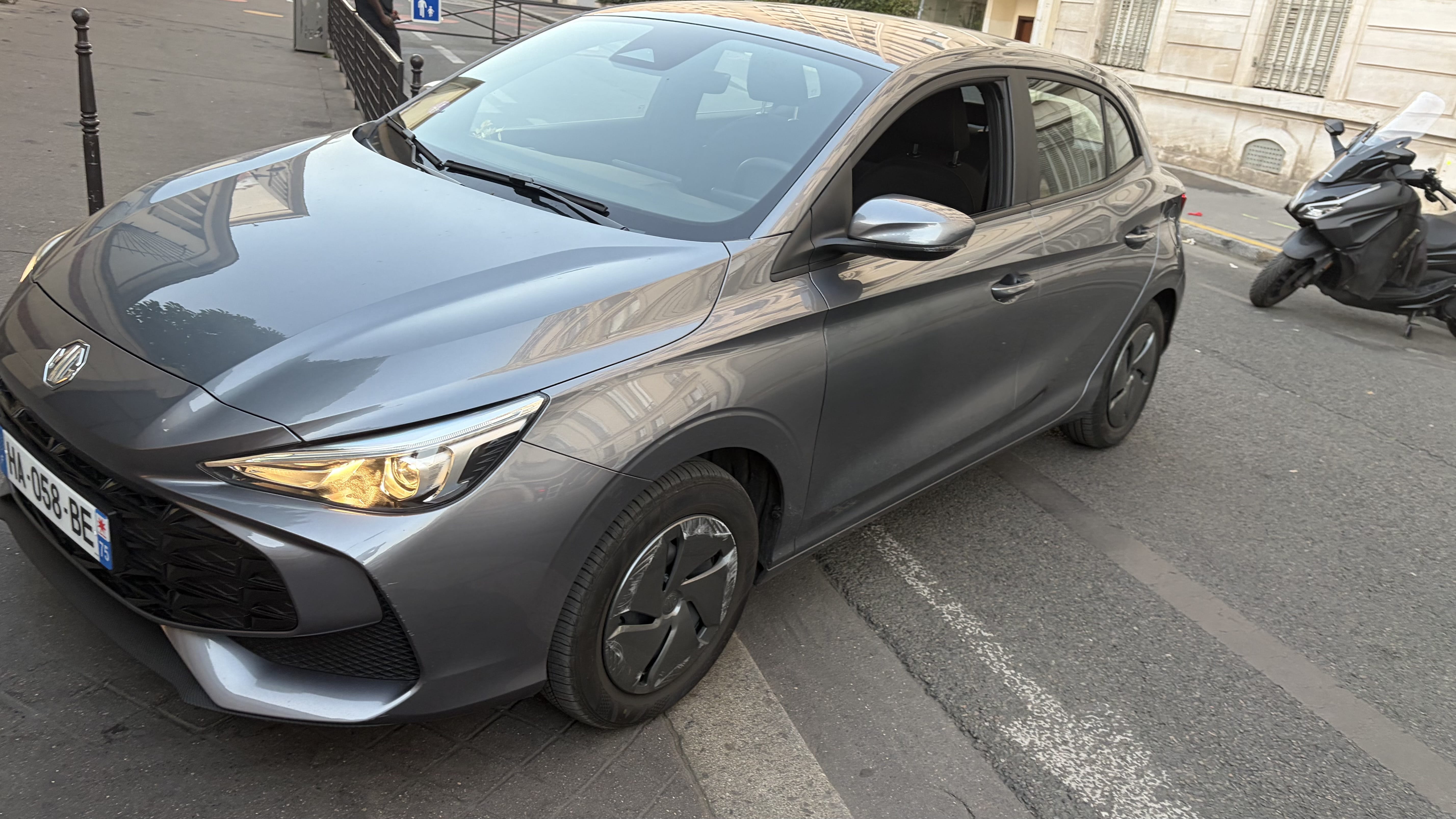 MG MG3, 2024, Essence 95 / Électrique (hybride), automatique