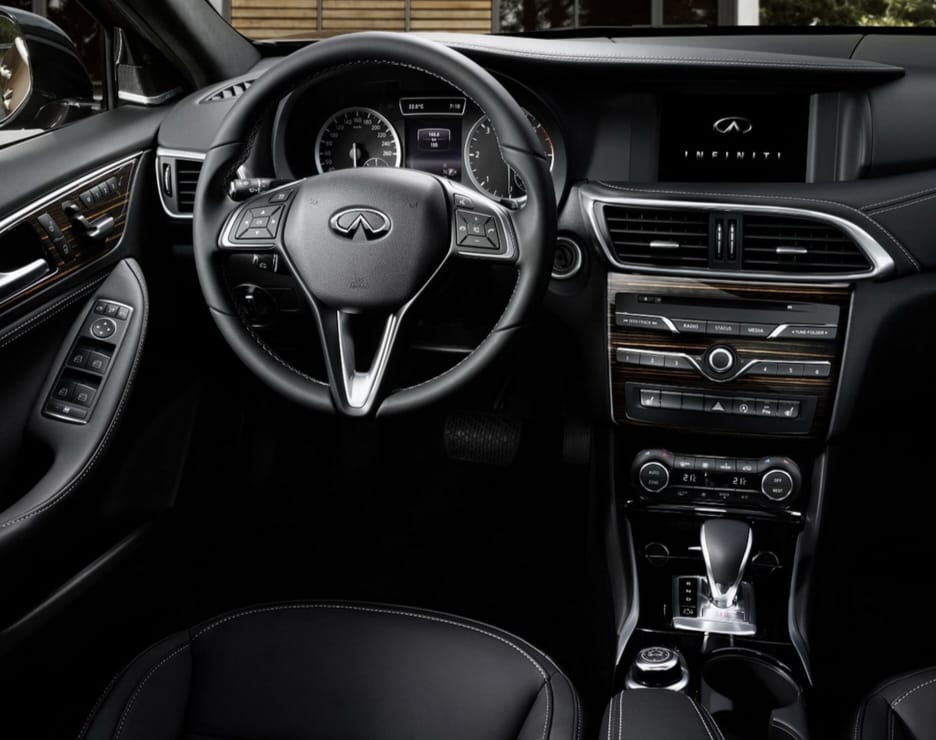 Infiniti Q30 avec Régulateur de vitesse
