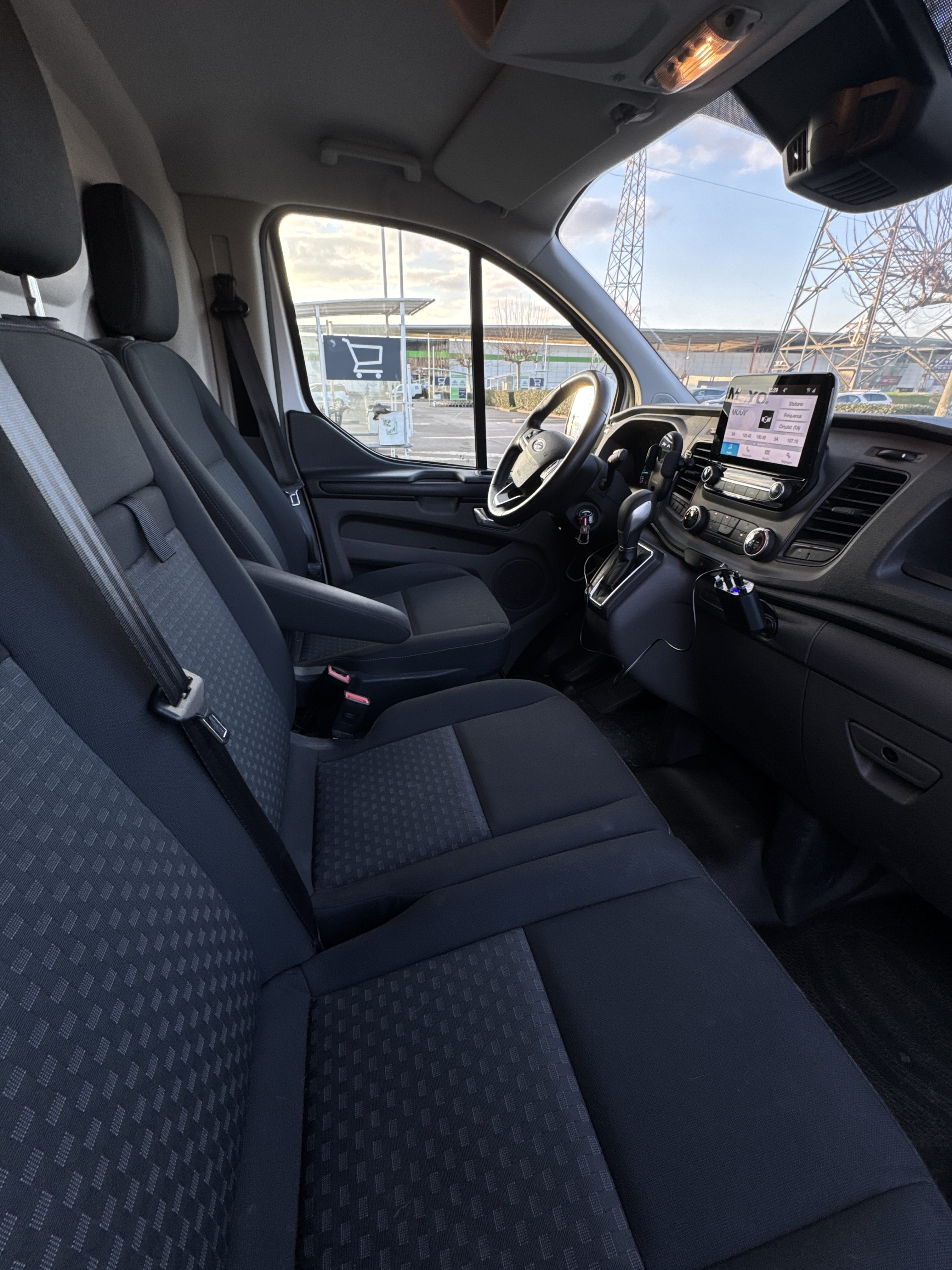 Ford Transit Custom Fourgon avec Android Auto