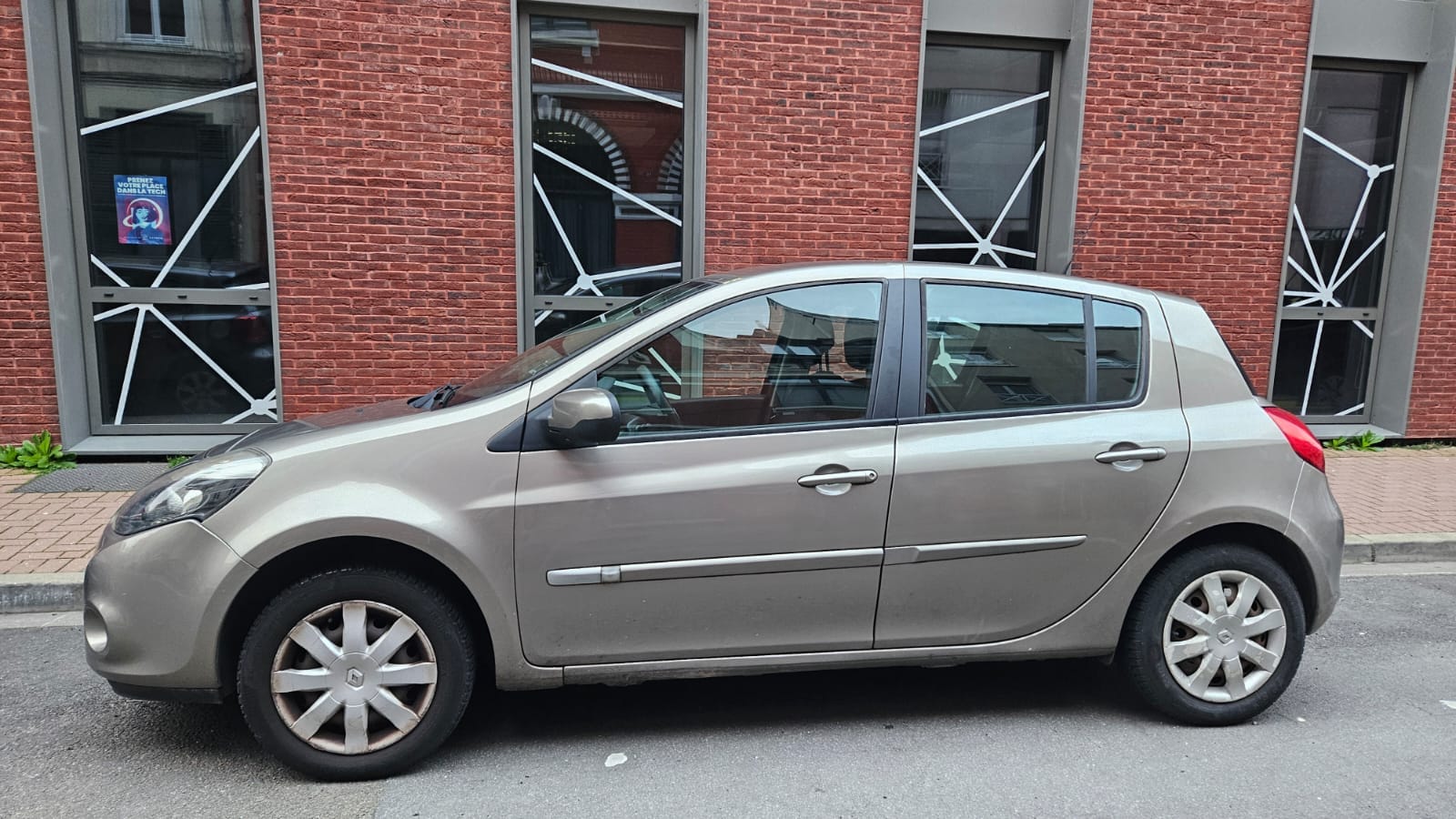 Renault Clio avec Climatisation