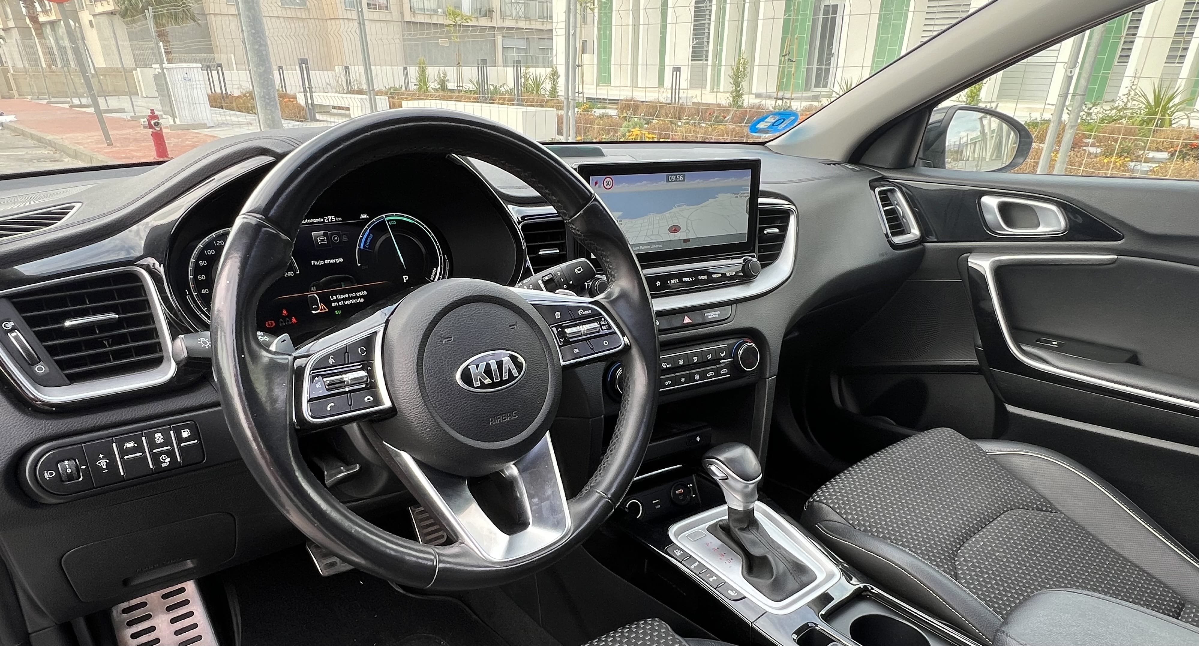 Kia XCeed Híbrido con techo solar con Apple CarPlay