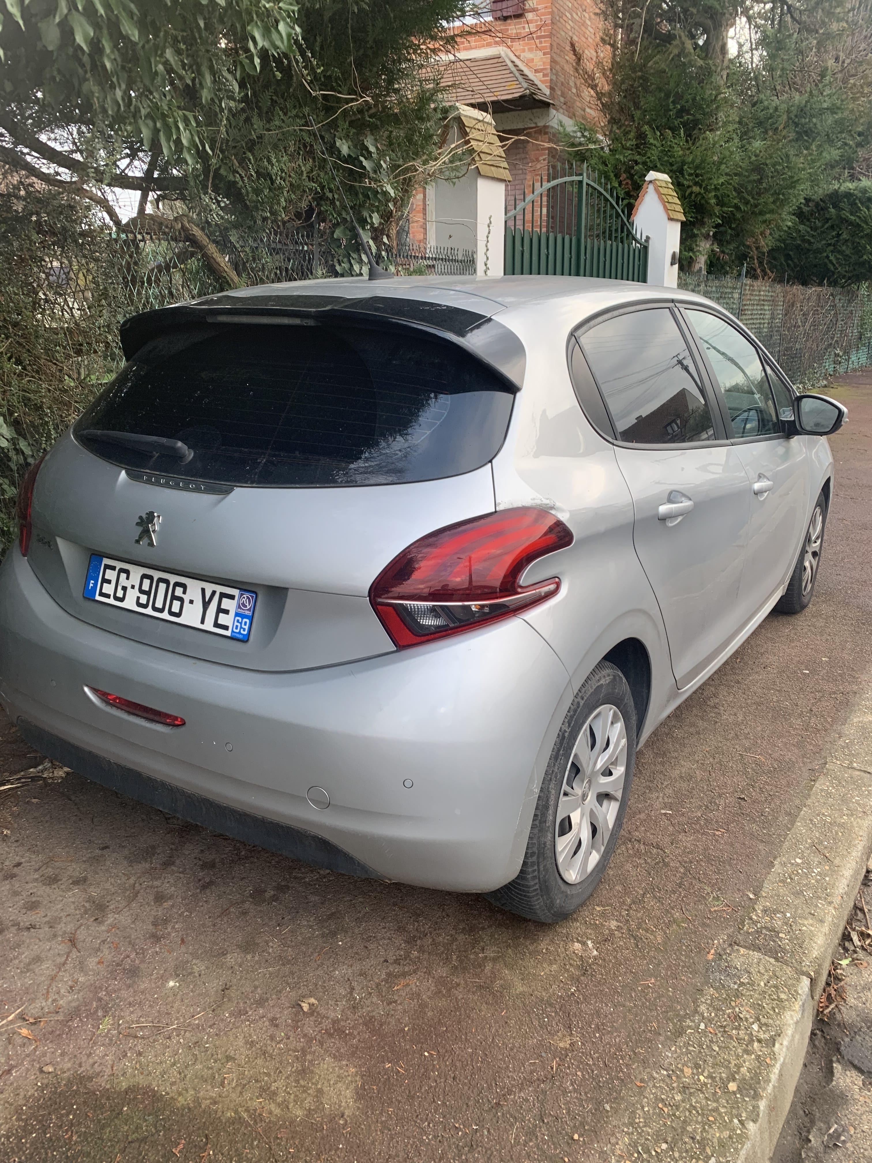 Peugeot 208 avec Régulateur de vitesse