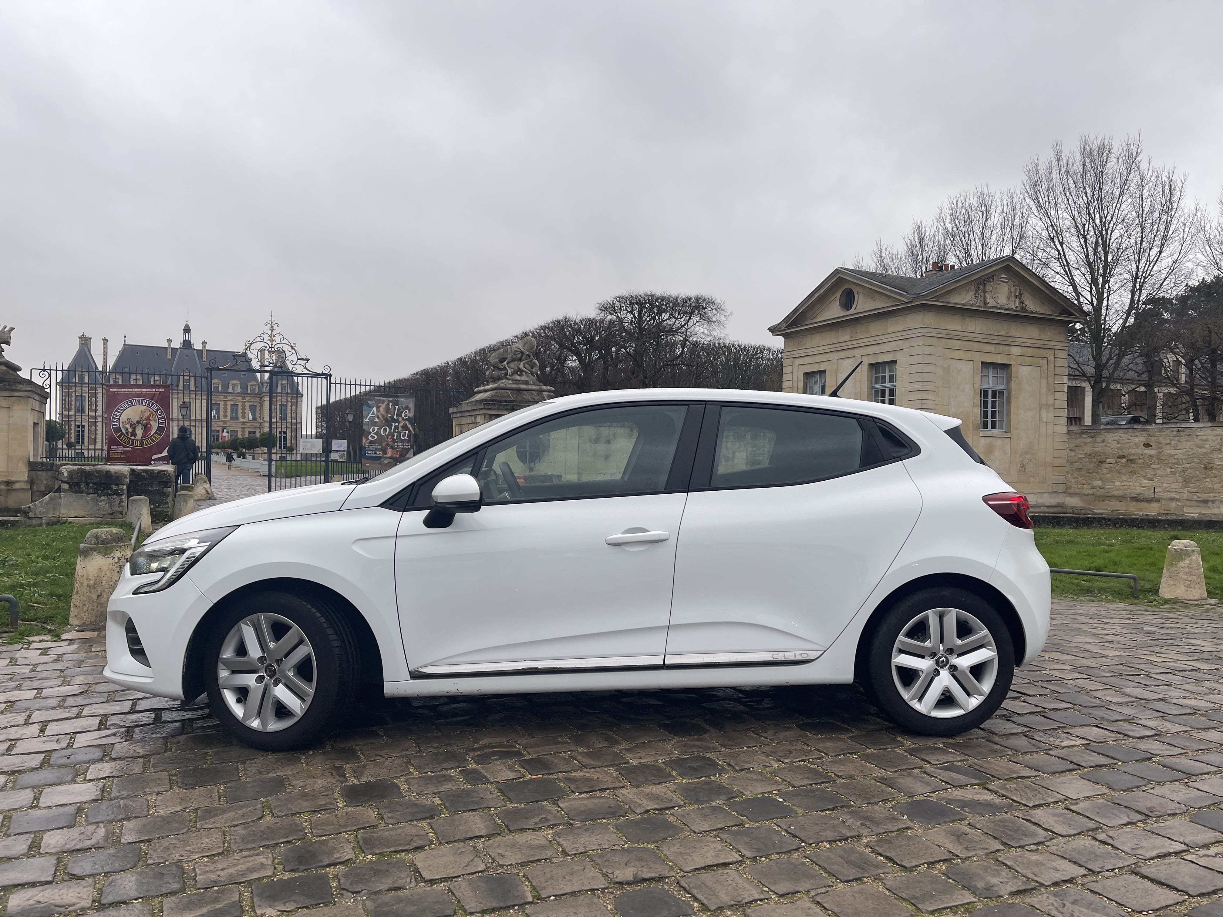 Renault Clio avec Climatisation