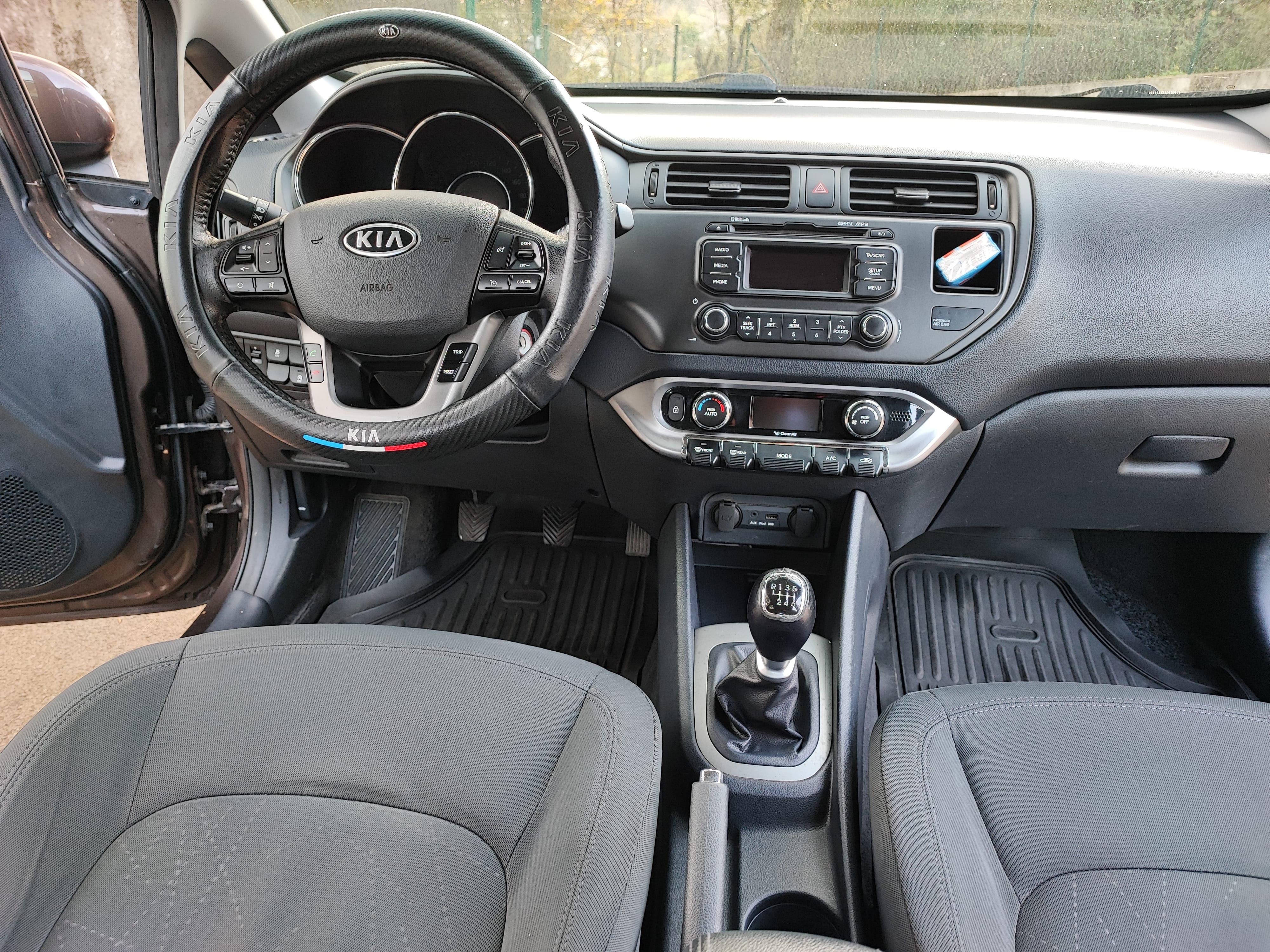 Kia Rio 1.1 diesel éco dynamics avec Siège bébé