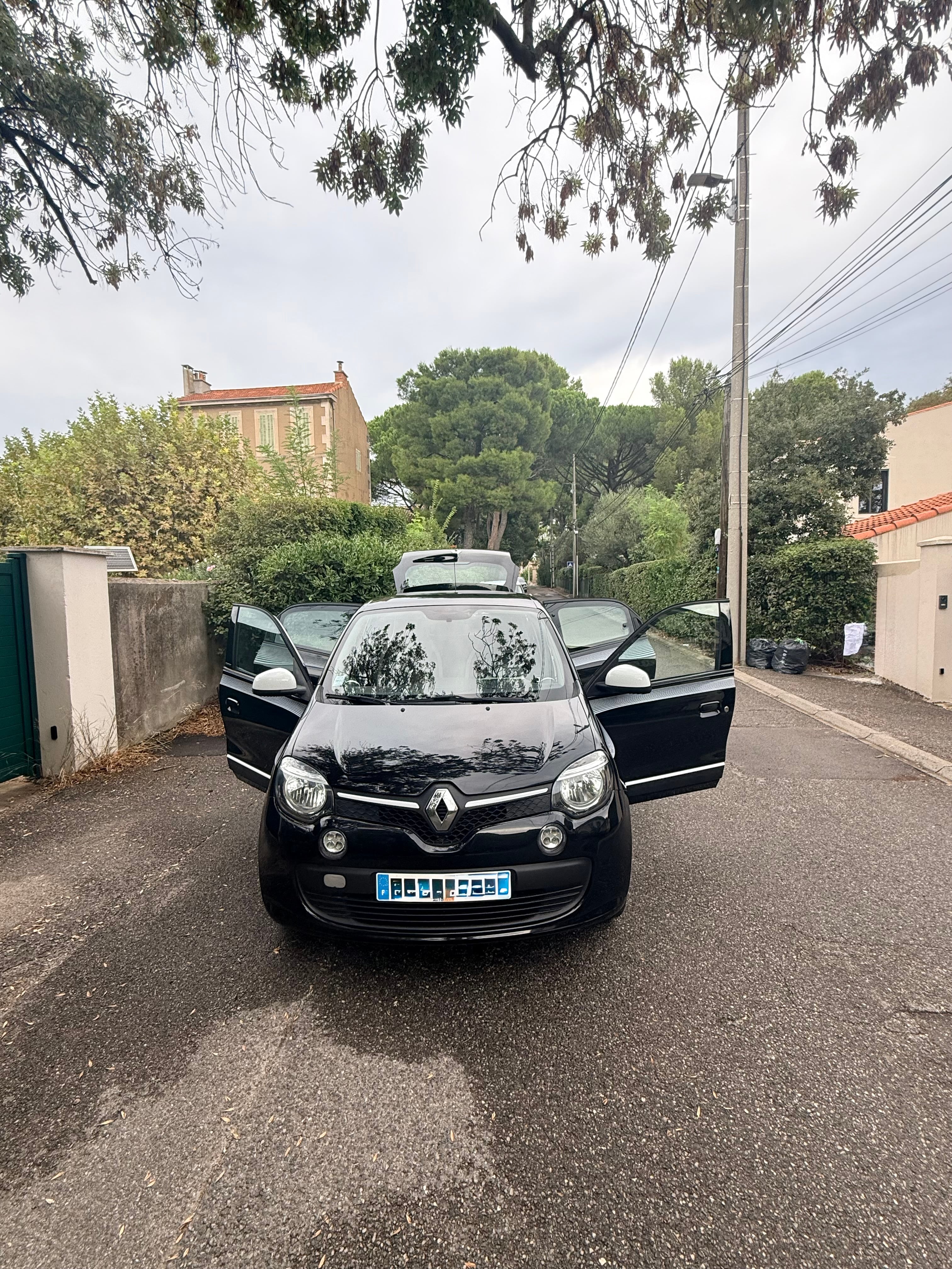 Renault Twingo III avec Autoradio